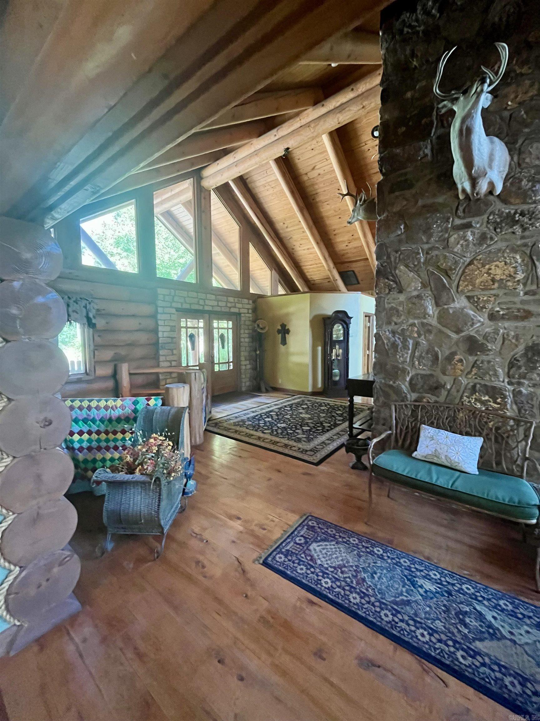 1370 Holmes Rd  Mountain View, AR