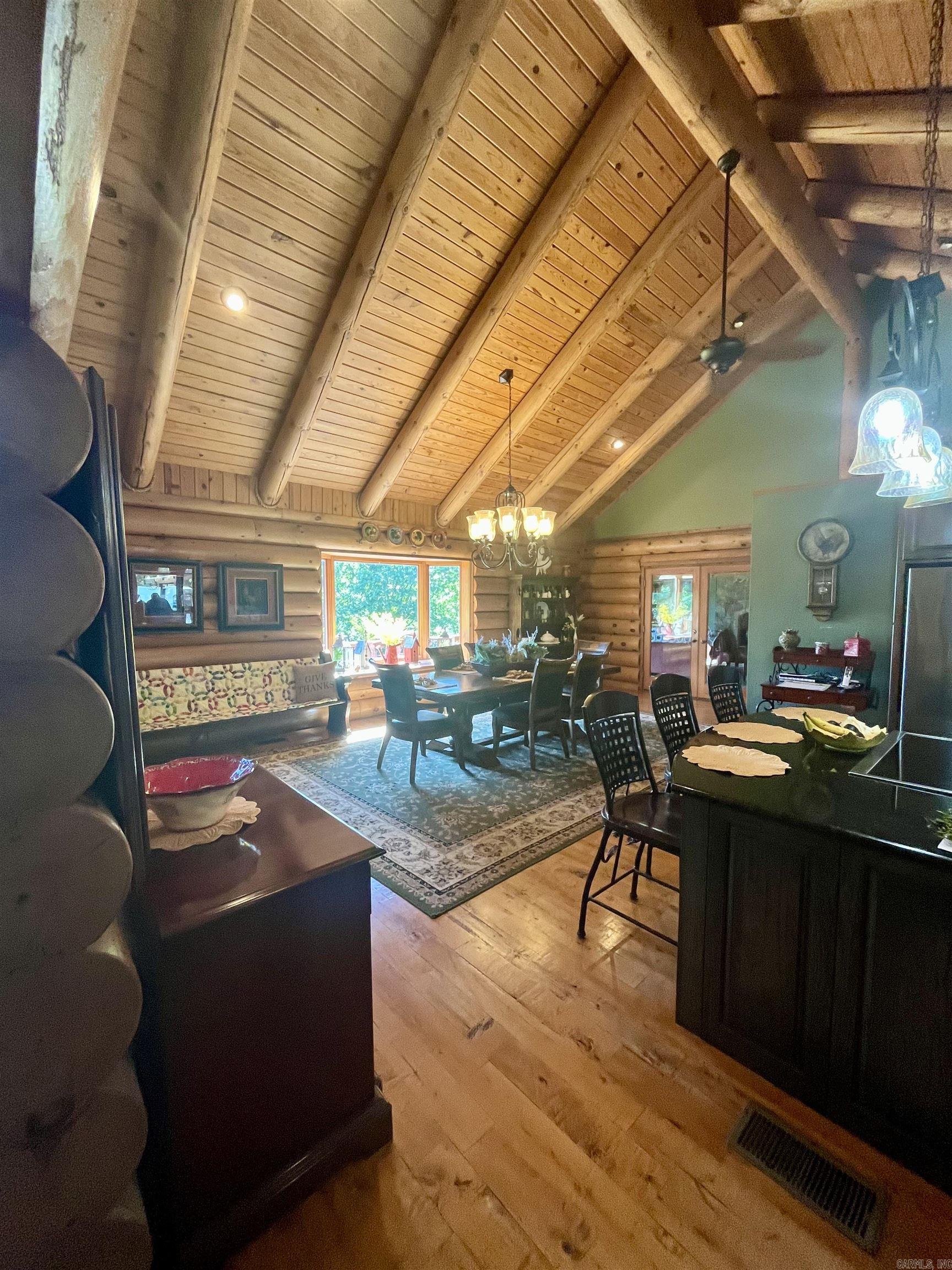 1370 Holmes Rd  Mountain View, AR