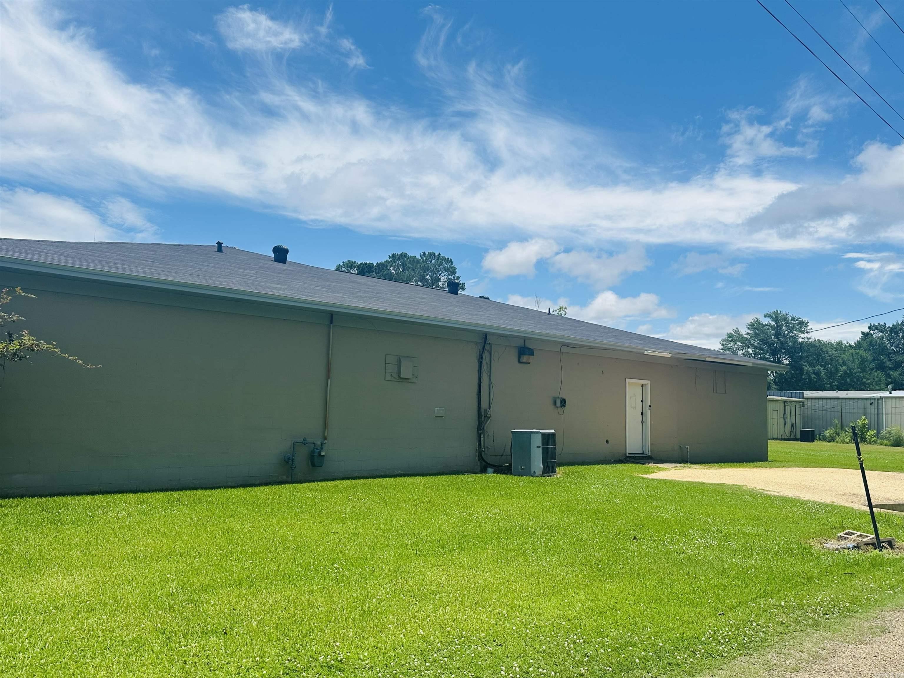 203 W 3Rd Ave  Crossett, AR