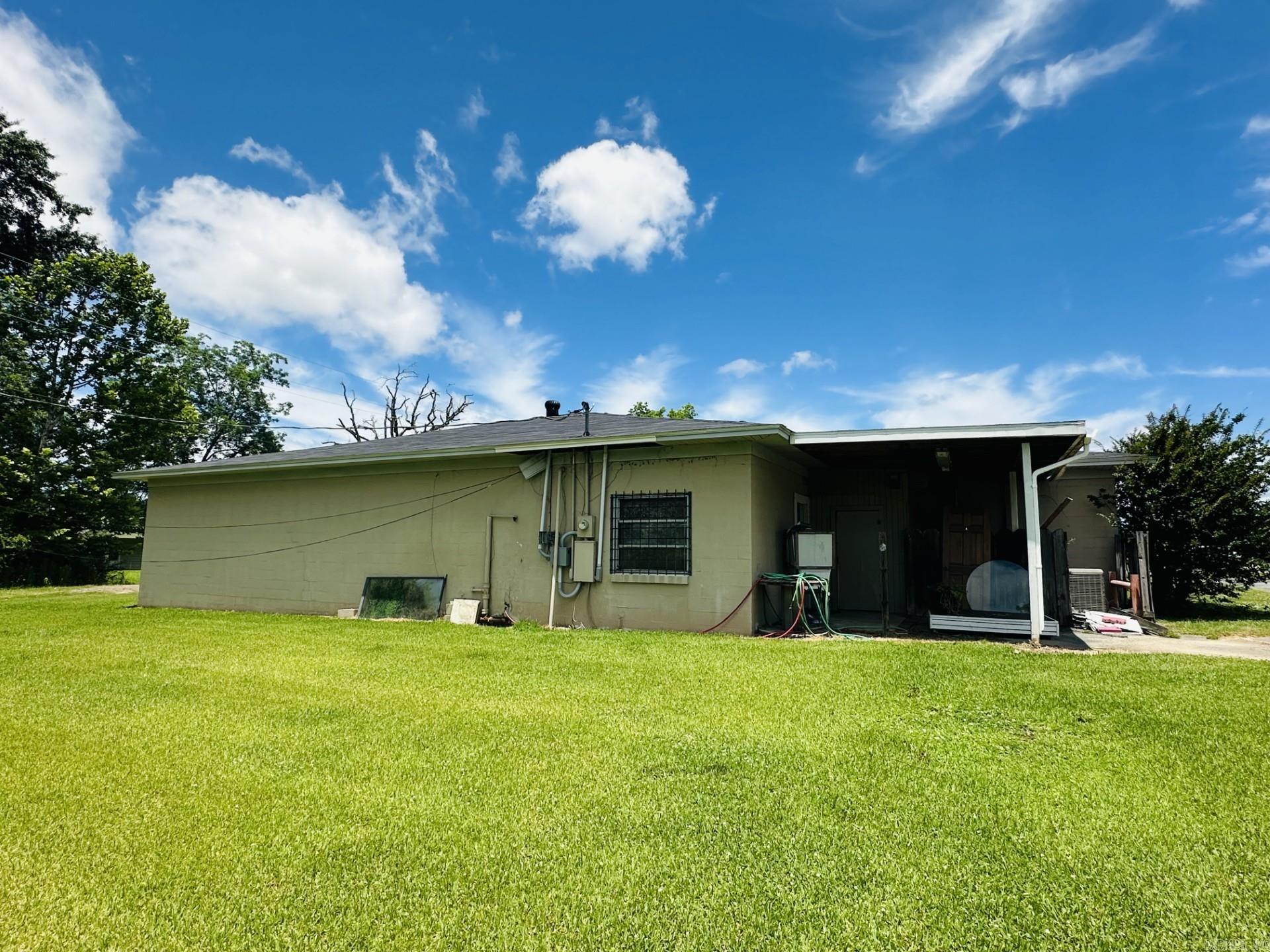 203 W 3Rd Ave  Crossett, AR