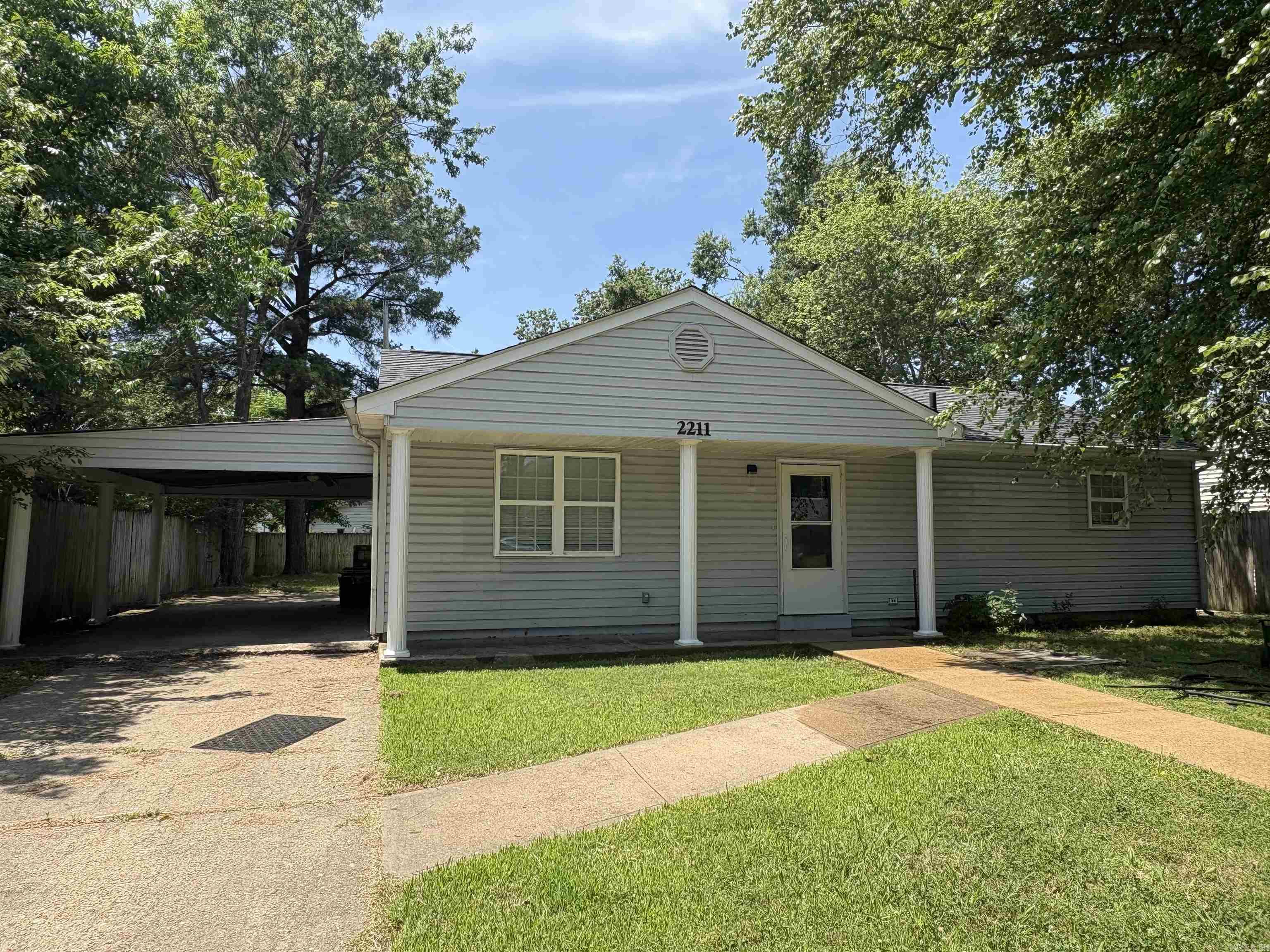 2211 Sutton  Jonesboro, AR