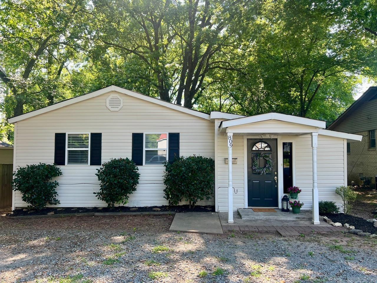 809 Banner  Benton, AR