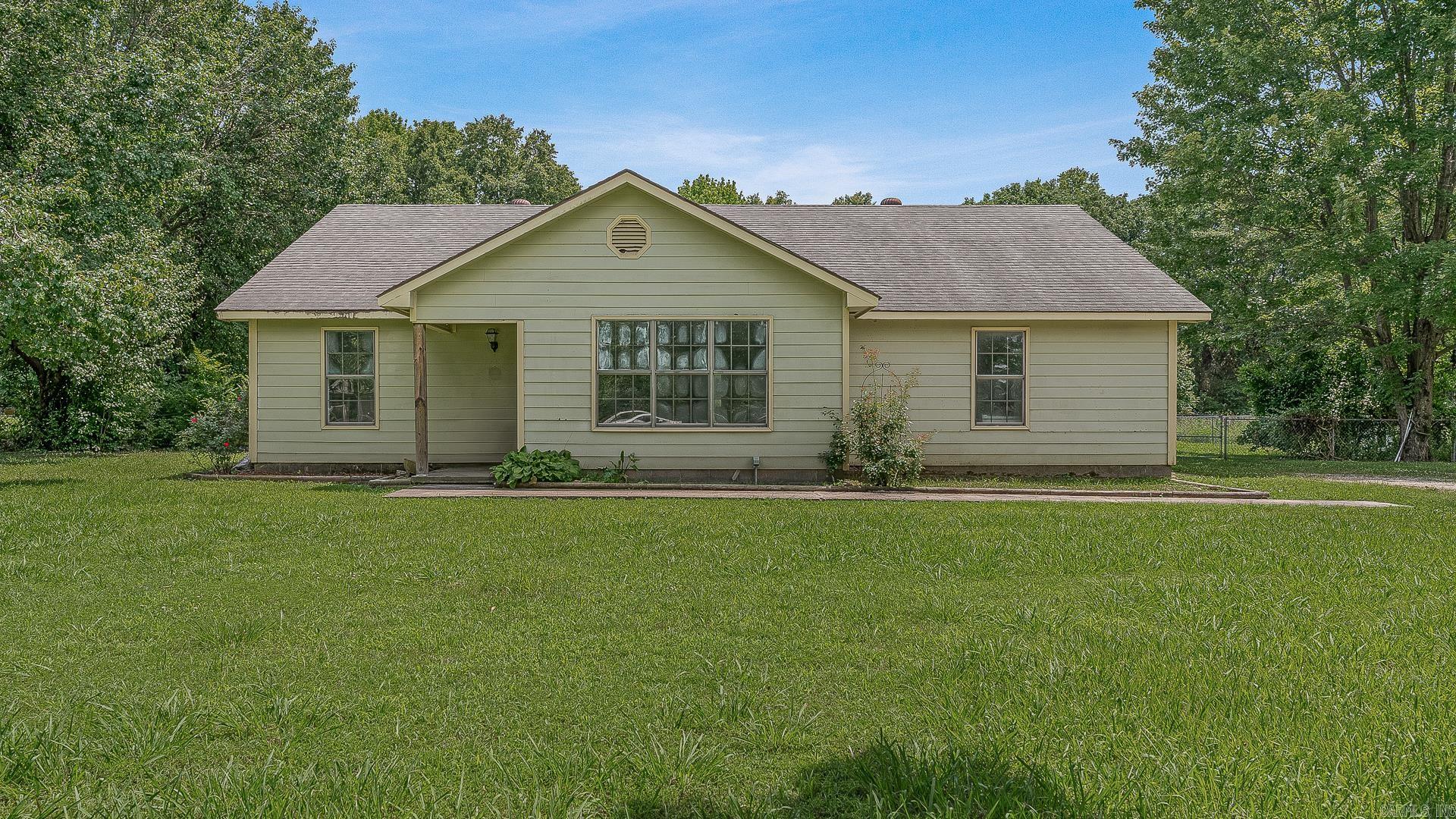223 County Road 122  Bono, AR