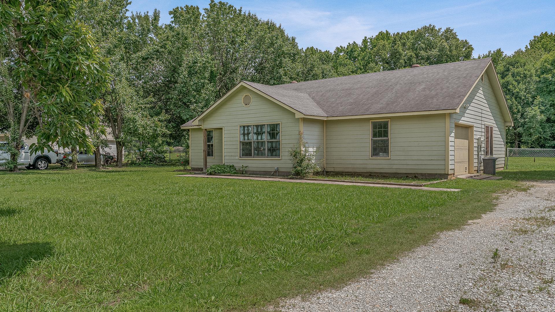 223 County Road 122  Bono, AR