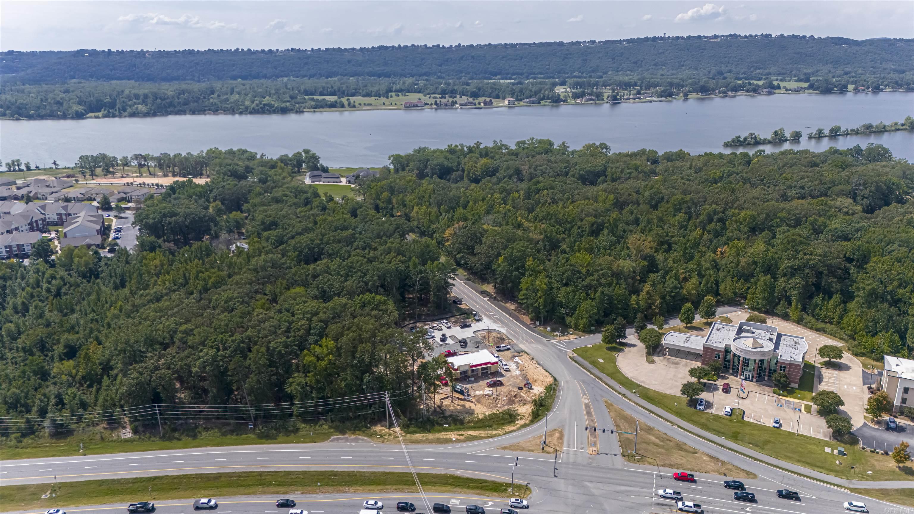 7410 Large Oak Lane  Maumelle, AR