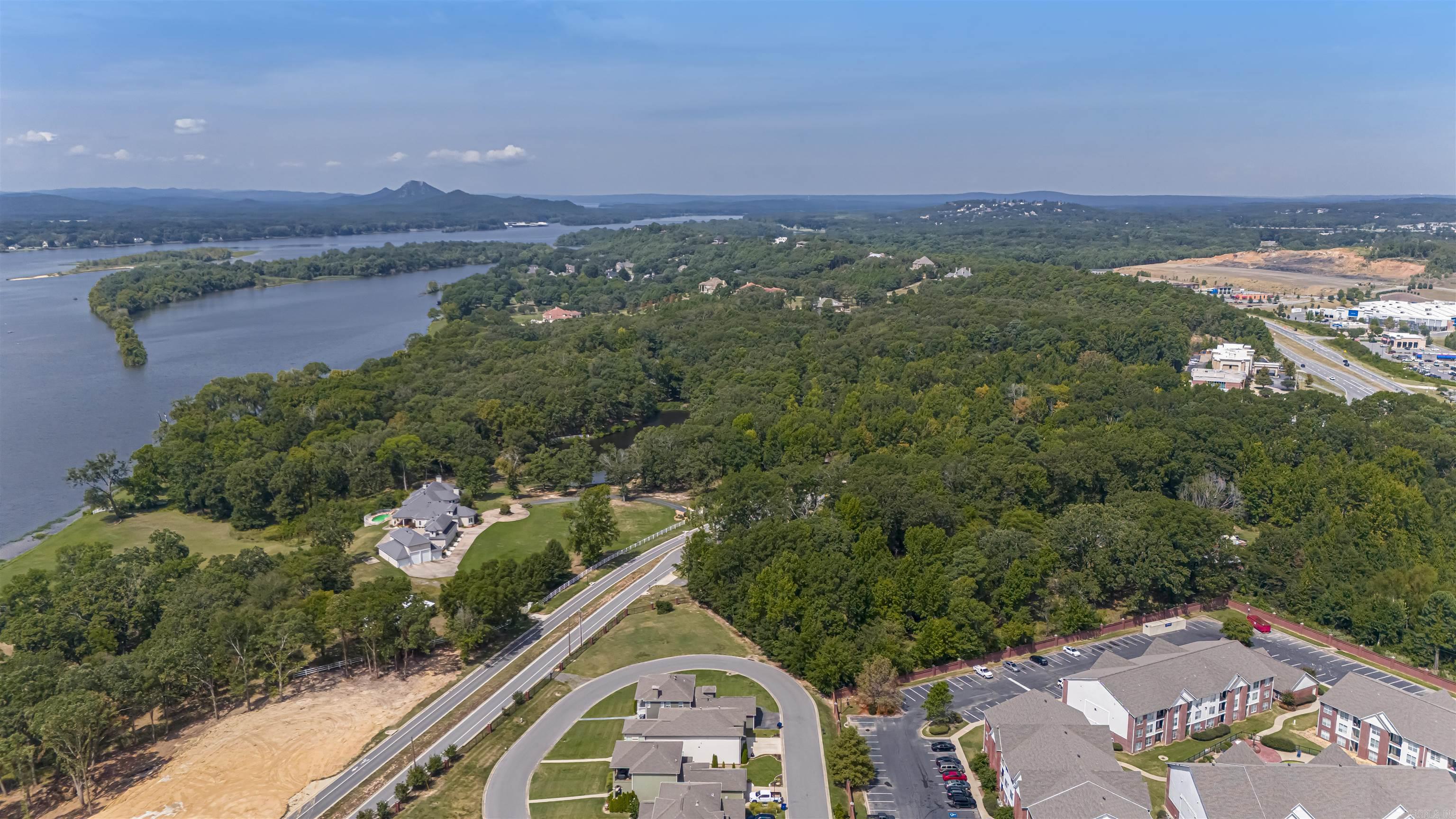 7410 Large Oak Lane  Maumelle, AR