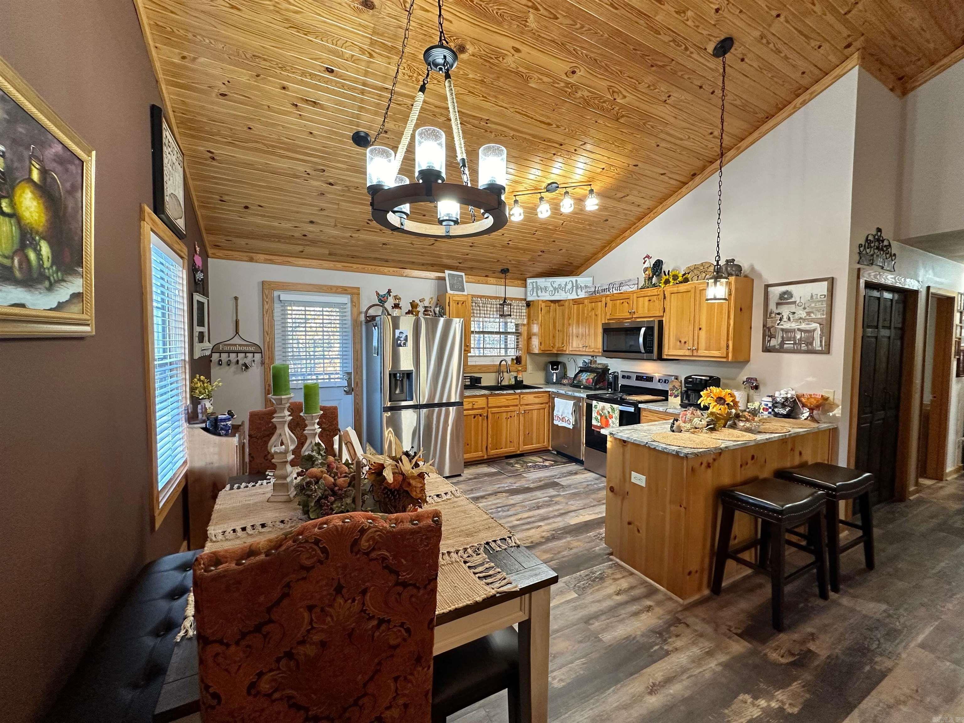 8997 Highway 9  Mountain View, AR