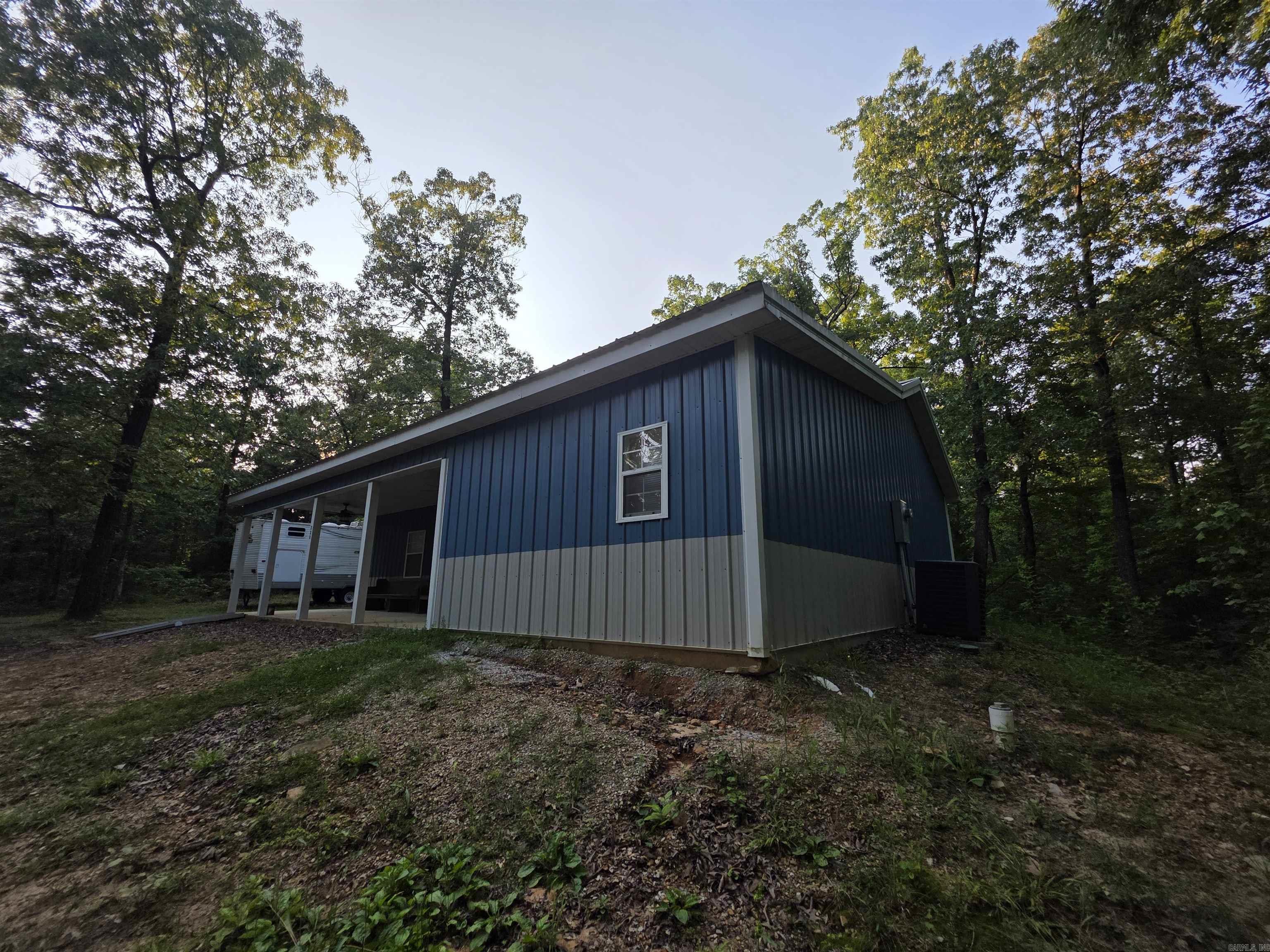 220 Hopewell Hollow RD  Norfork, AR