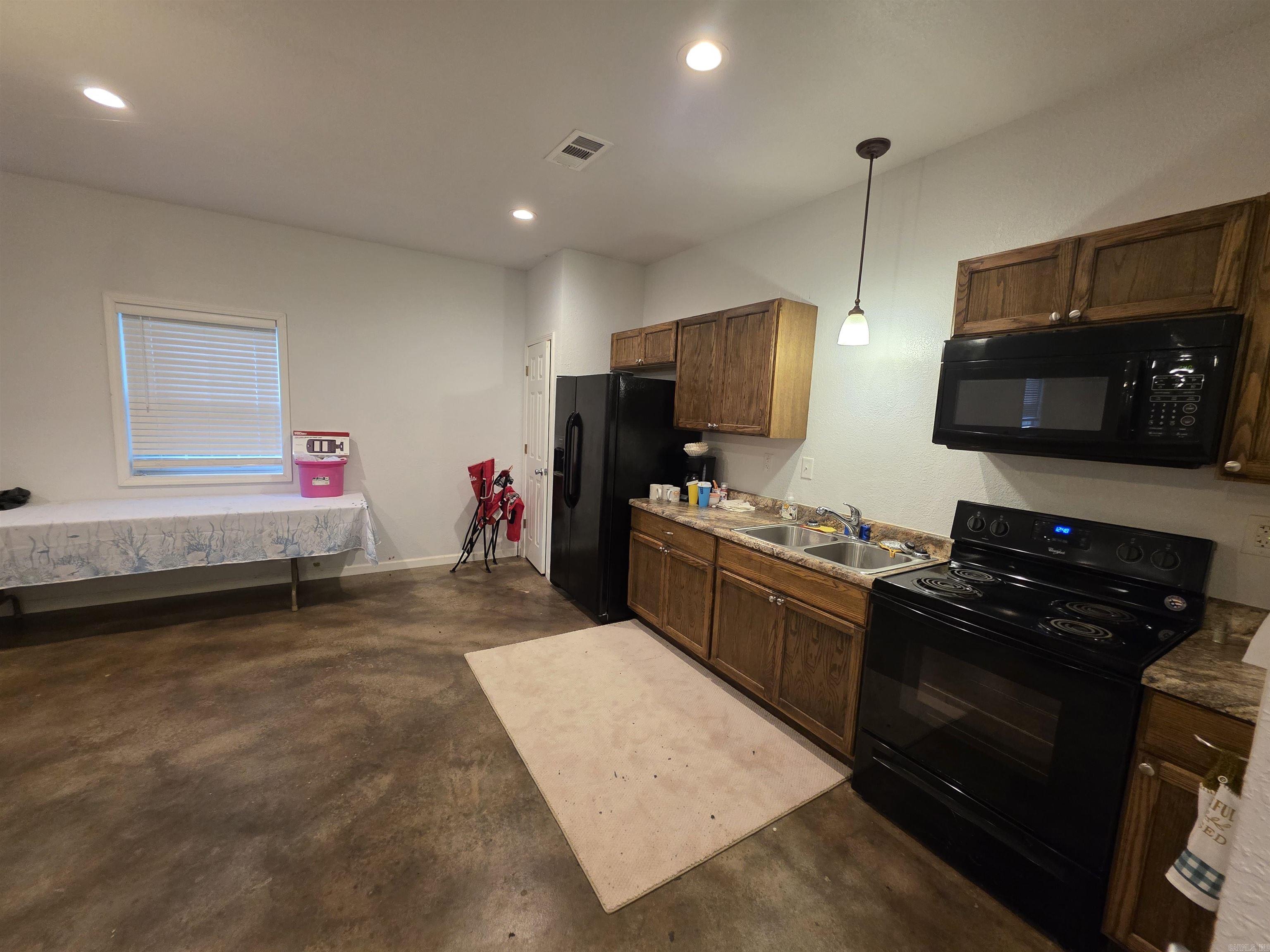 220 Hopewell Hollow RD  Norfork, AR