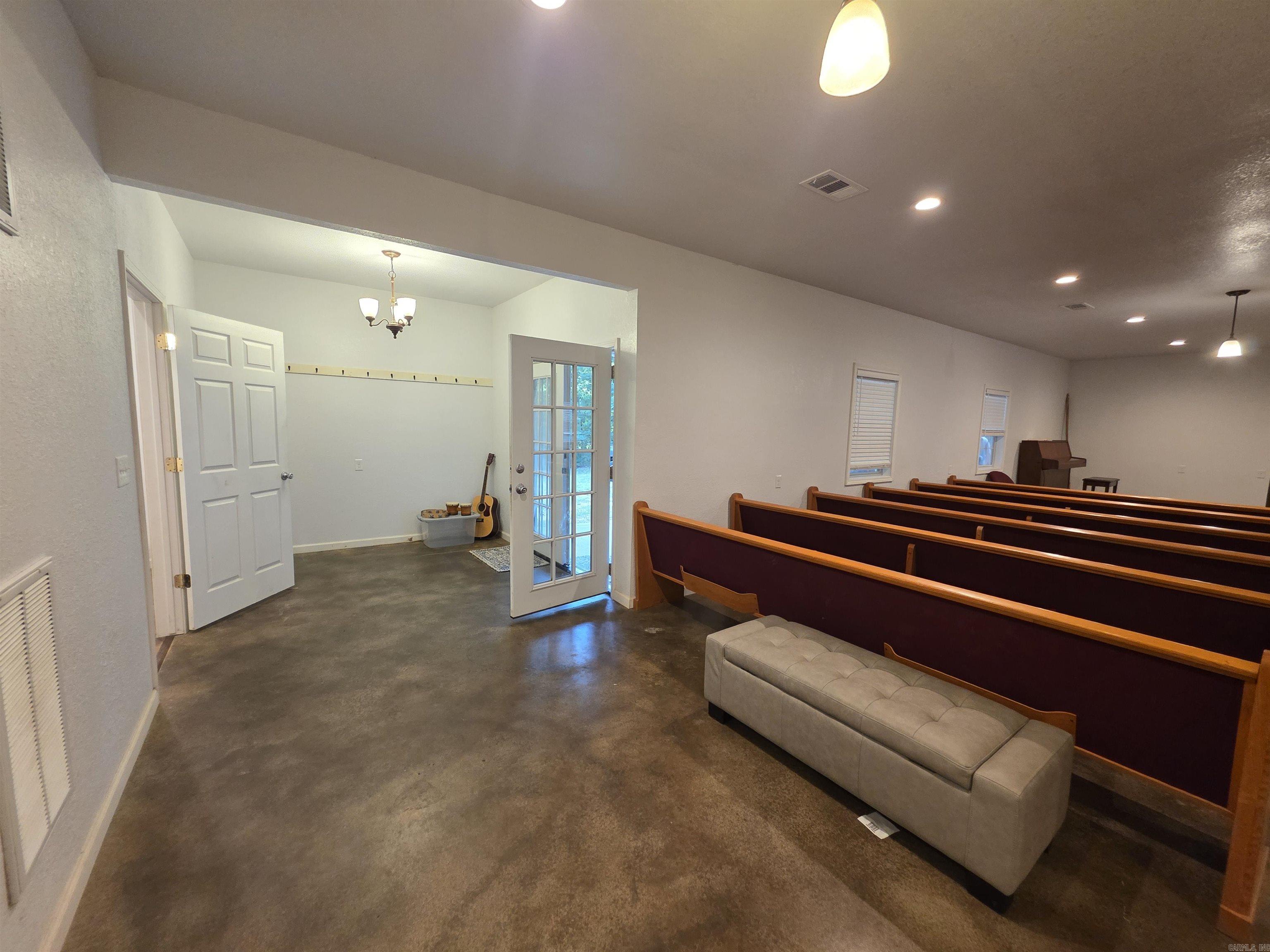 220 Hopewell Hollow RD  Norfork, AR