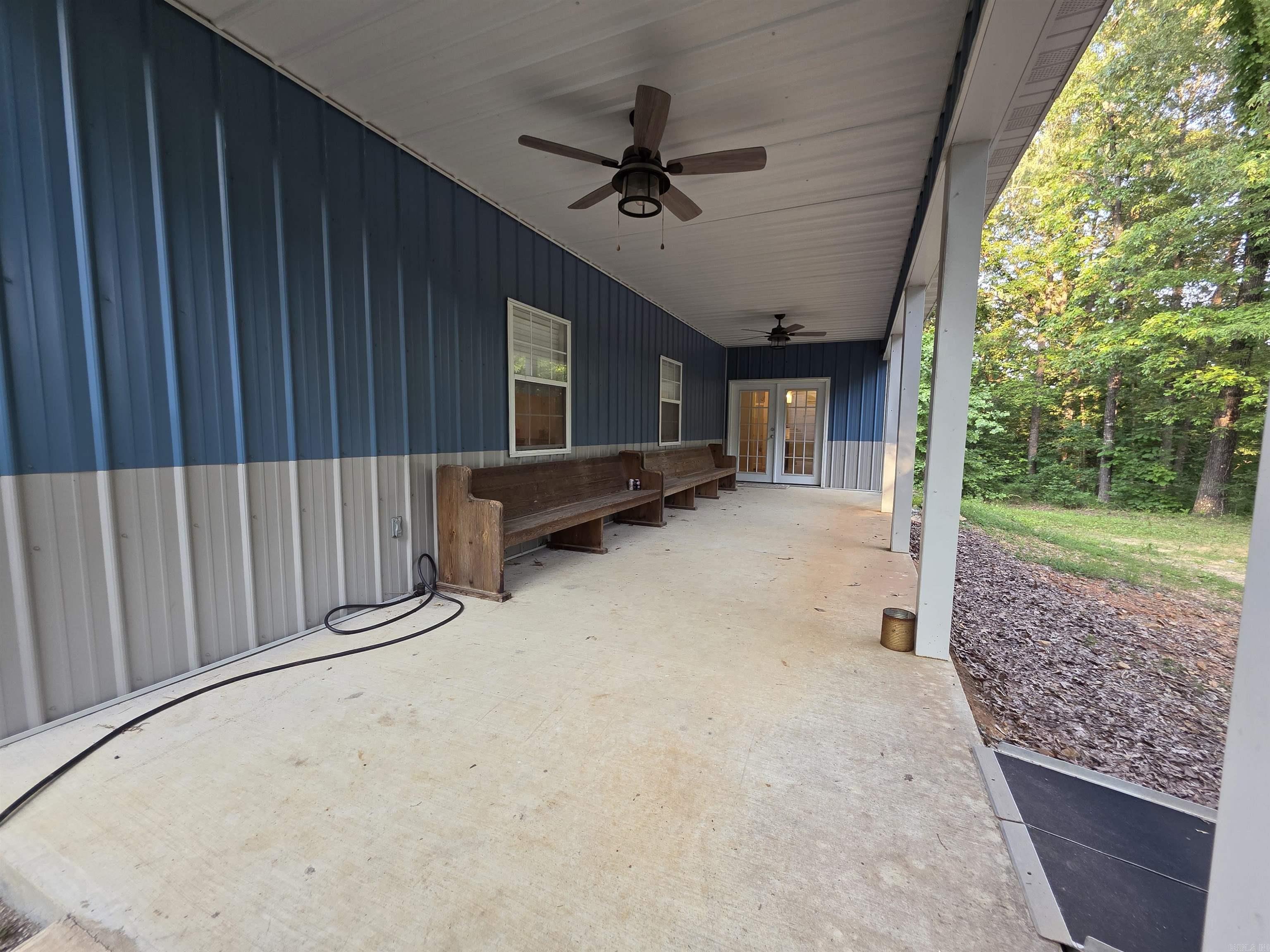 220 Hopewell Hollow RD  Norfork, AR