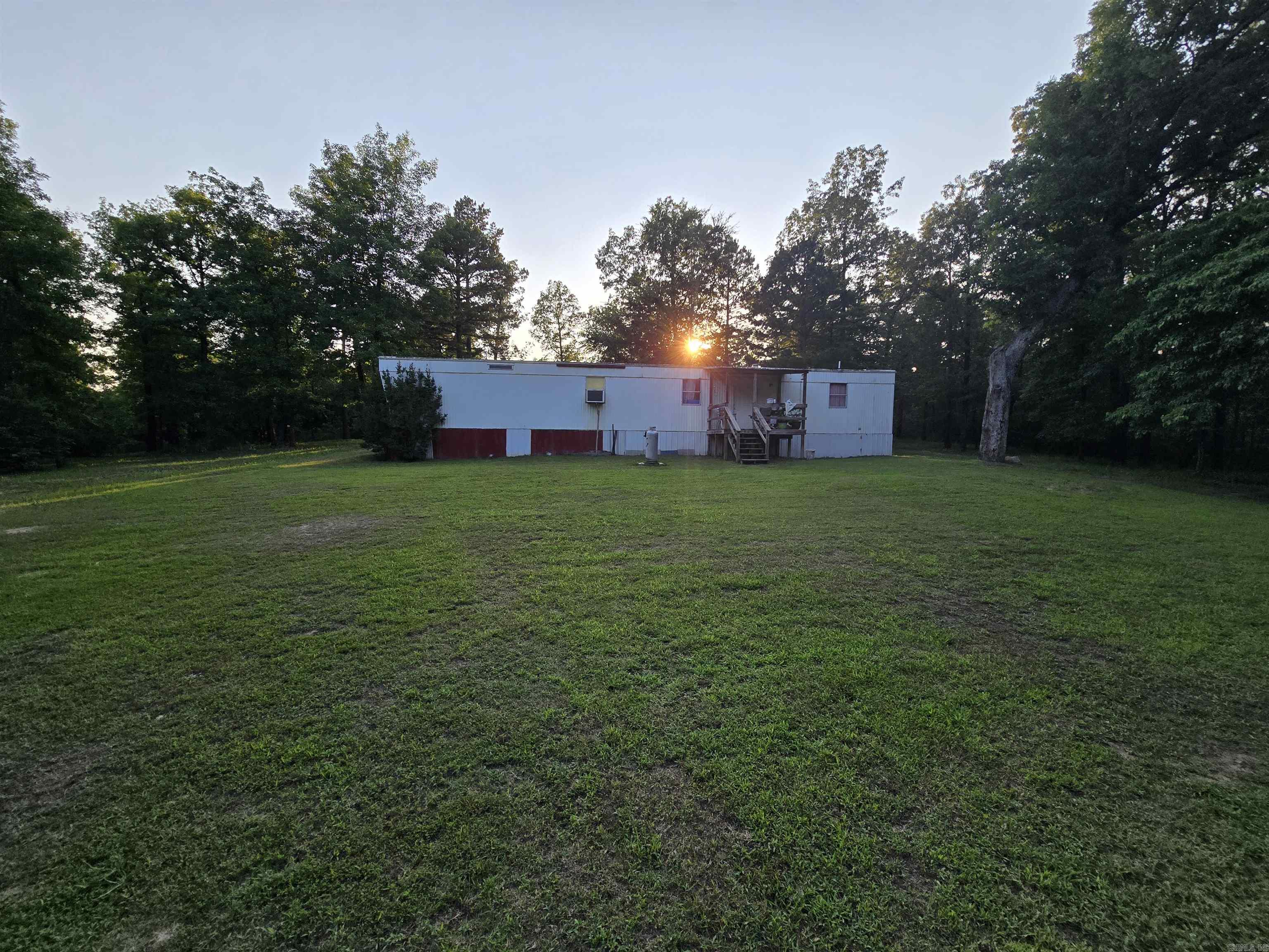 148 Hopewell Hollow RD  Norfork, AR