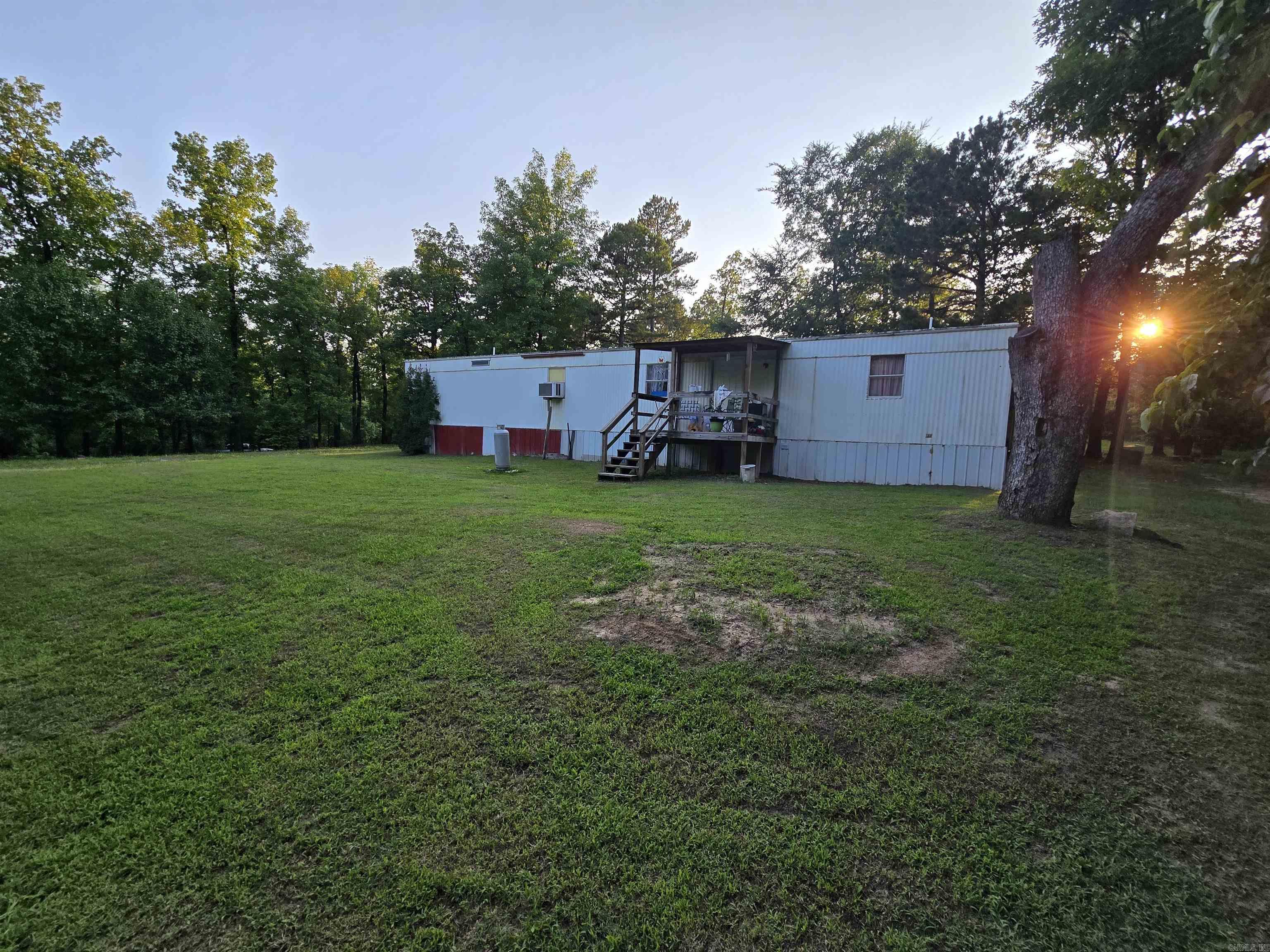 148 Hopewell Hollow RD  Norfork, AR