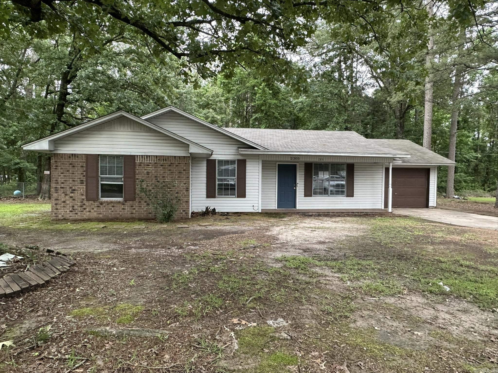 2305 Betty  White Hall, AR