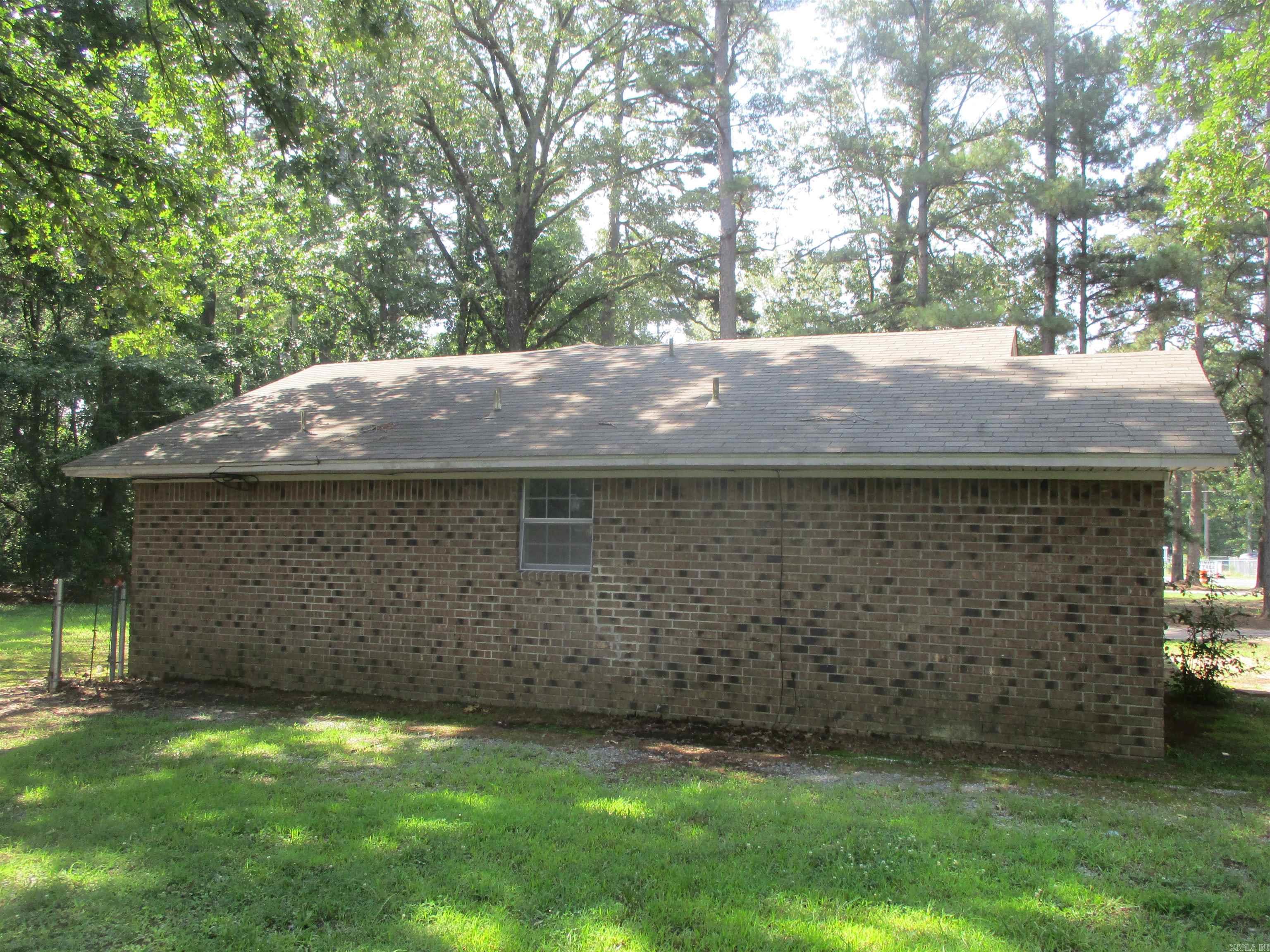 2305 Betty  White Hall, AR