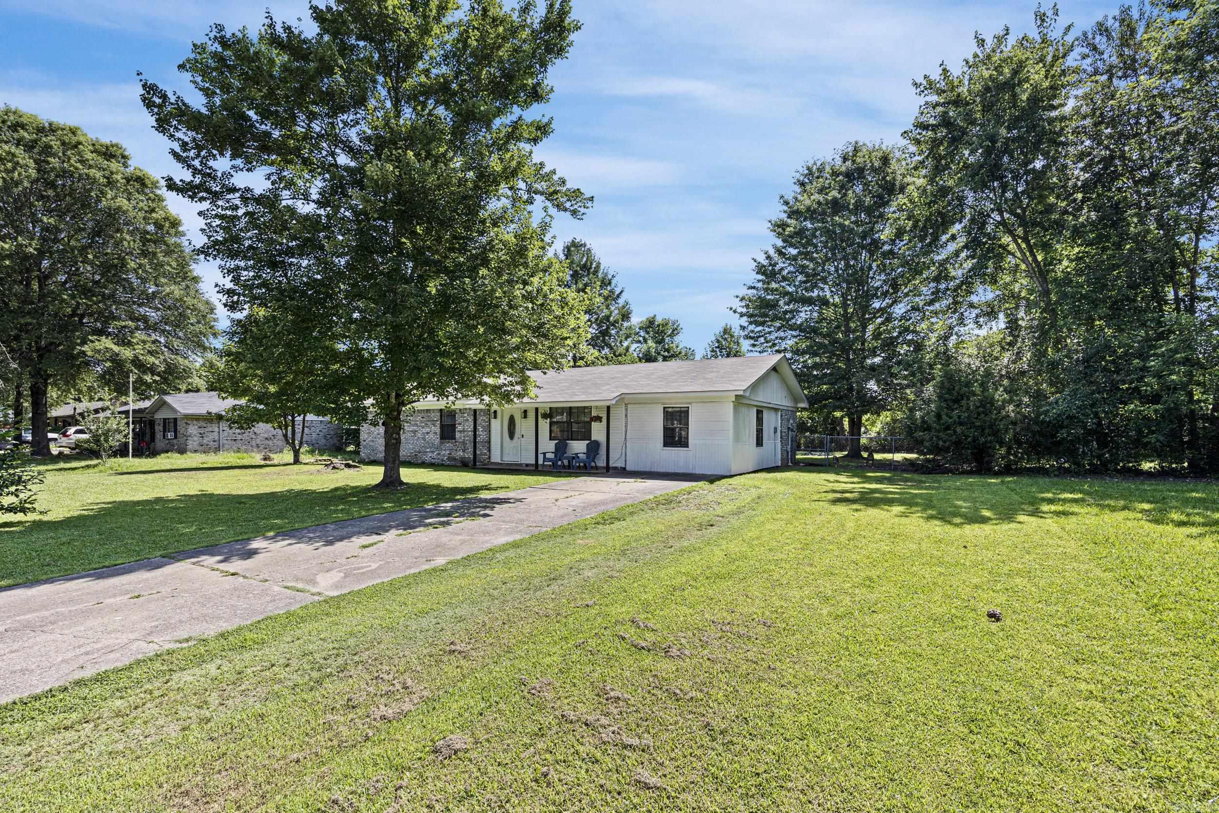 24 Foxmoor  Conway, AR