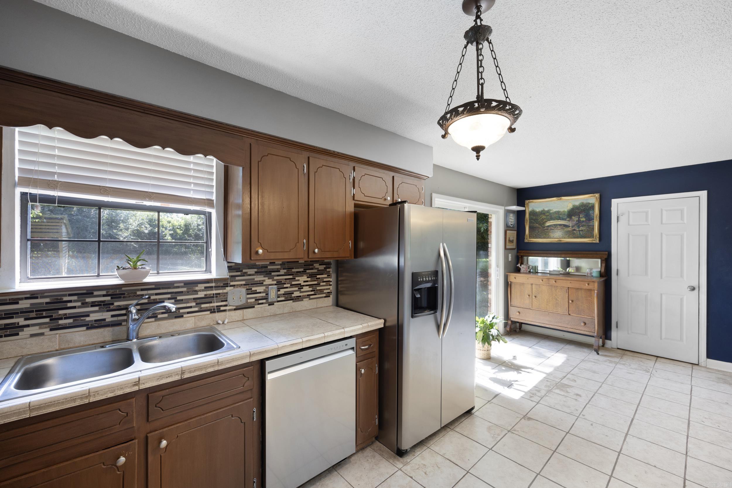 24 Foxmoor  Conway, AR