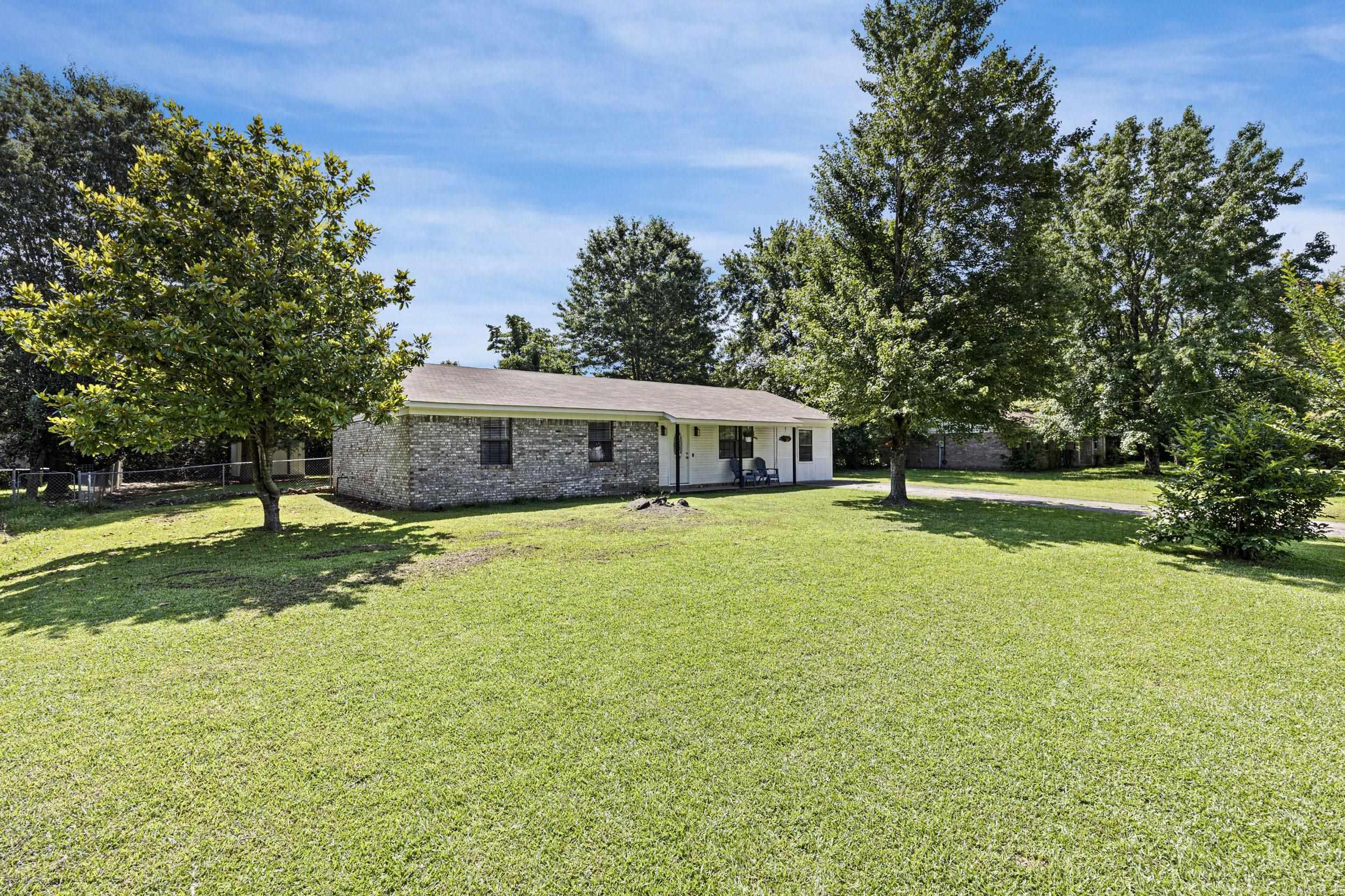 24 Foxmoor  Conway, AR