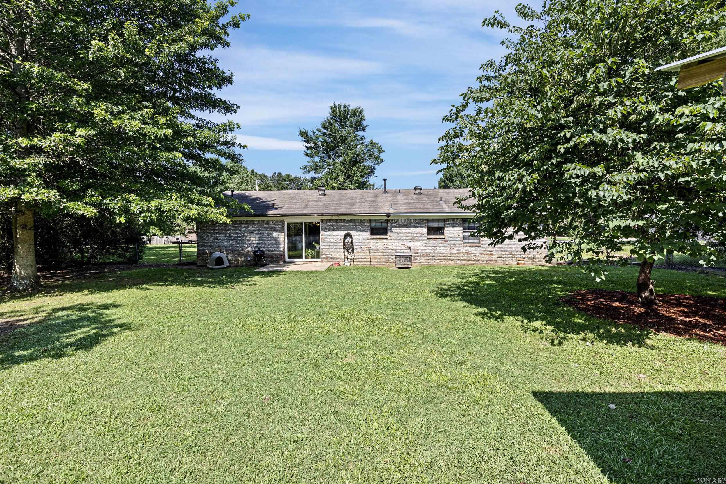 24 Foxmoor  Conway, AR