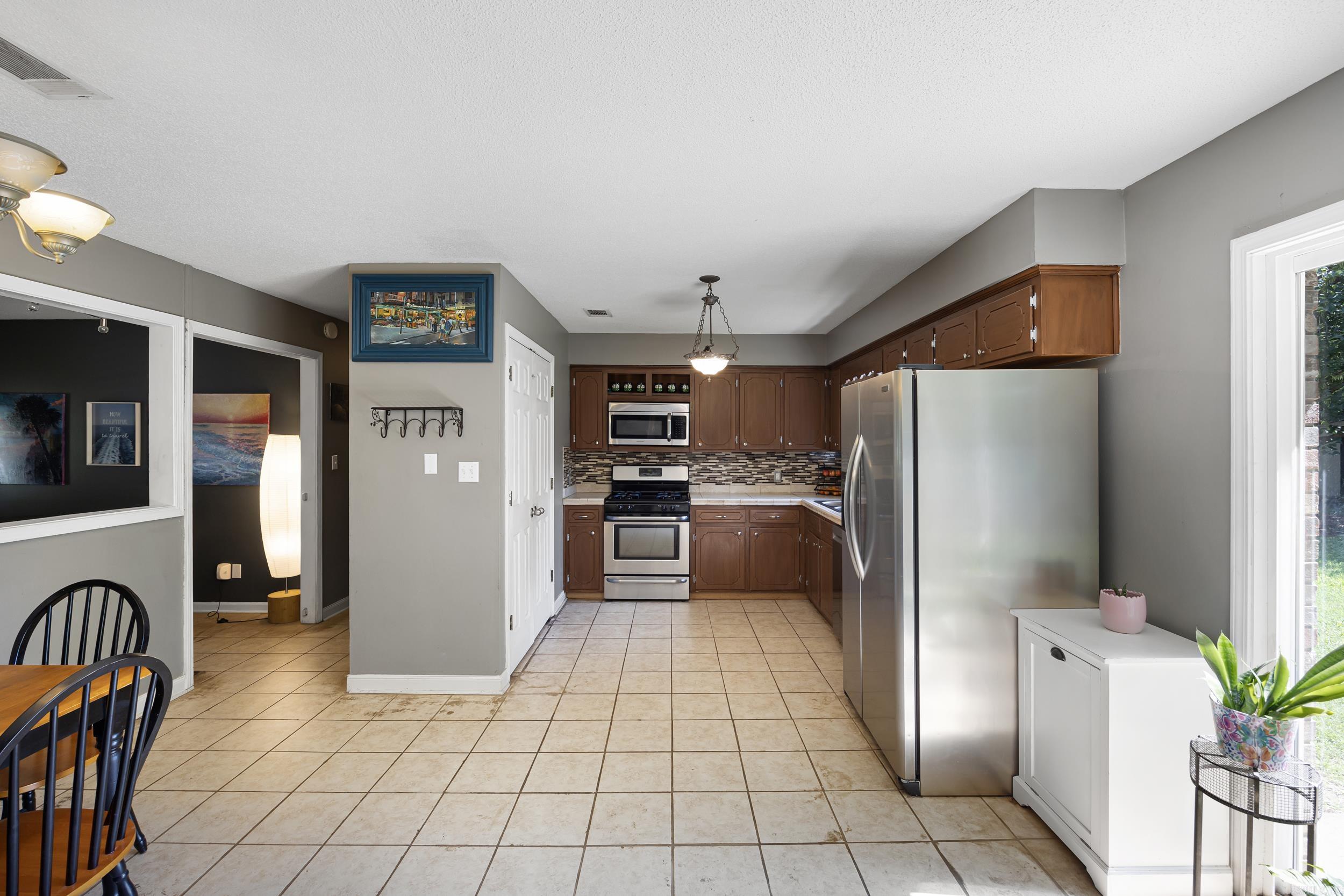 24 Foxmoor  Conway, AR