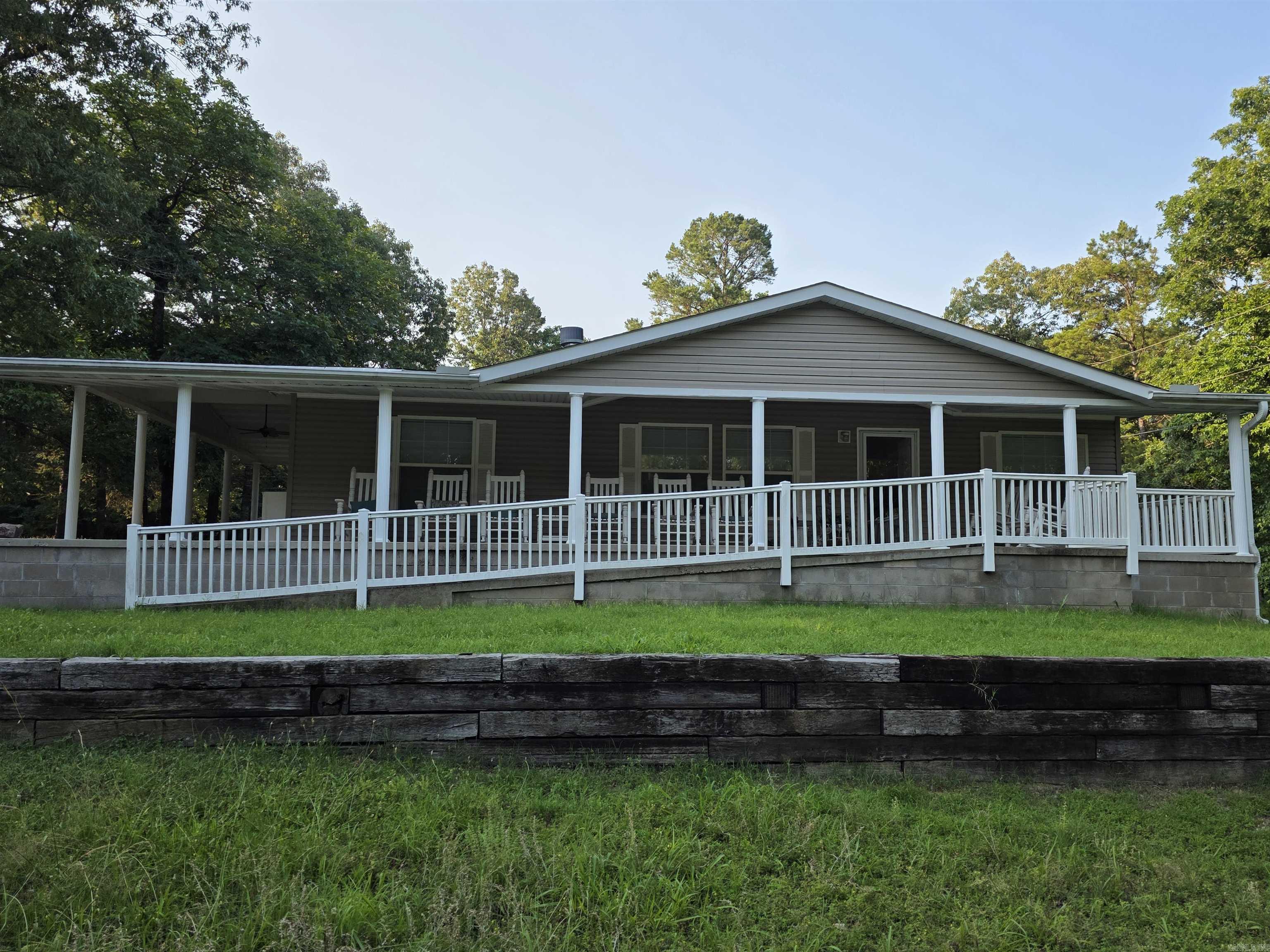 274 Hopewell Hollow  Norfork, AR