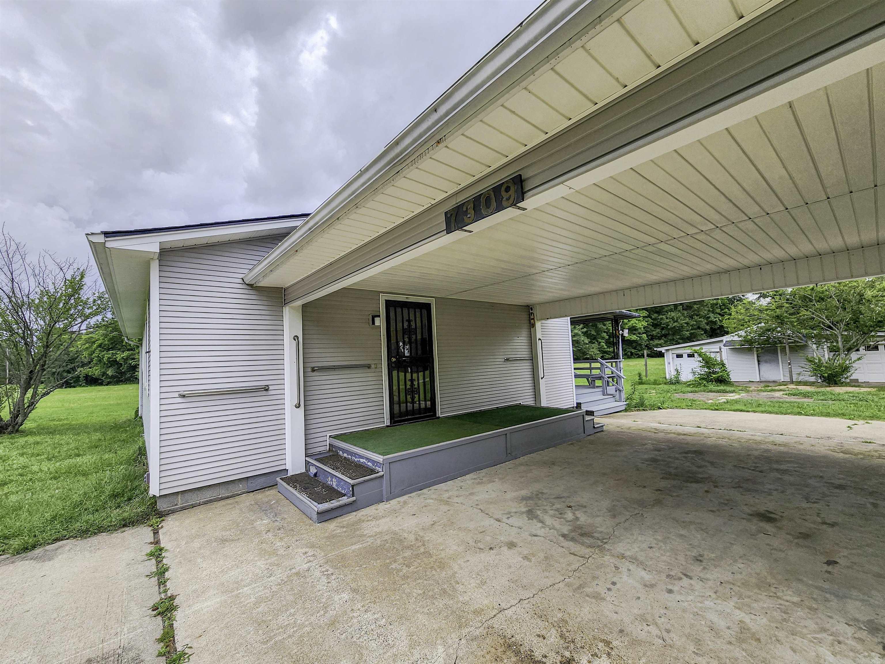 7309 Faulkner Lake  North Little Rock, AR