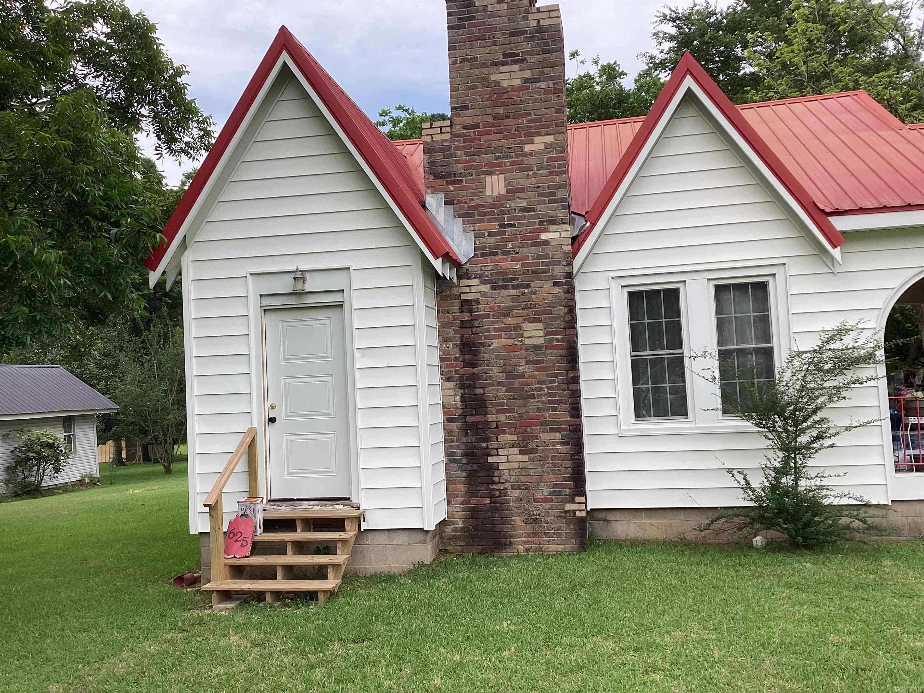 625 E Main  Prescott, AR