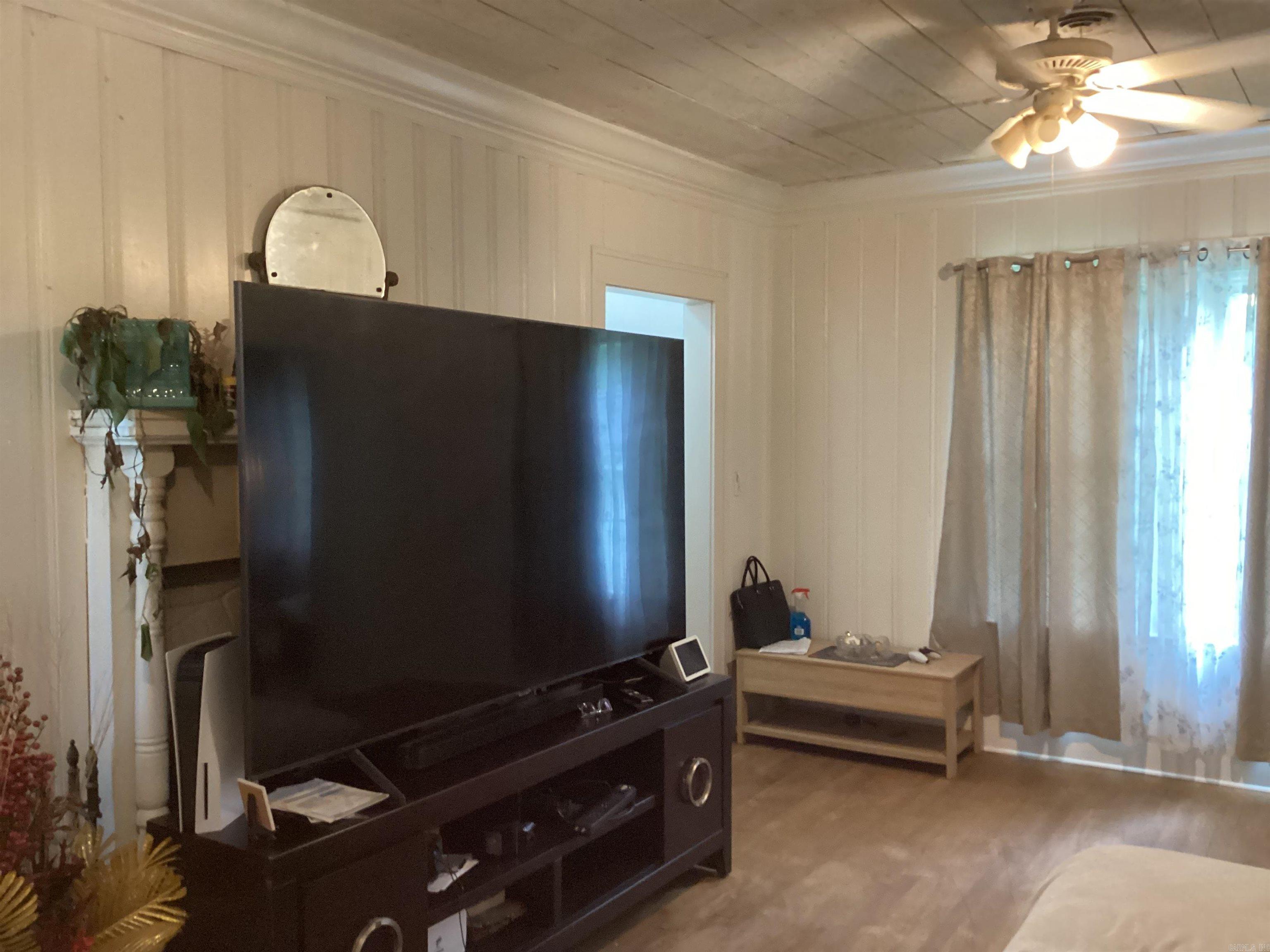 625 E Main  Prescott, AR
