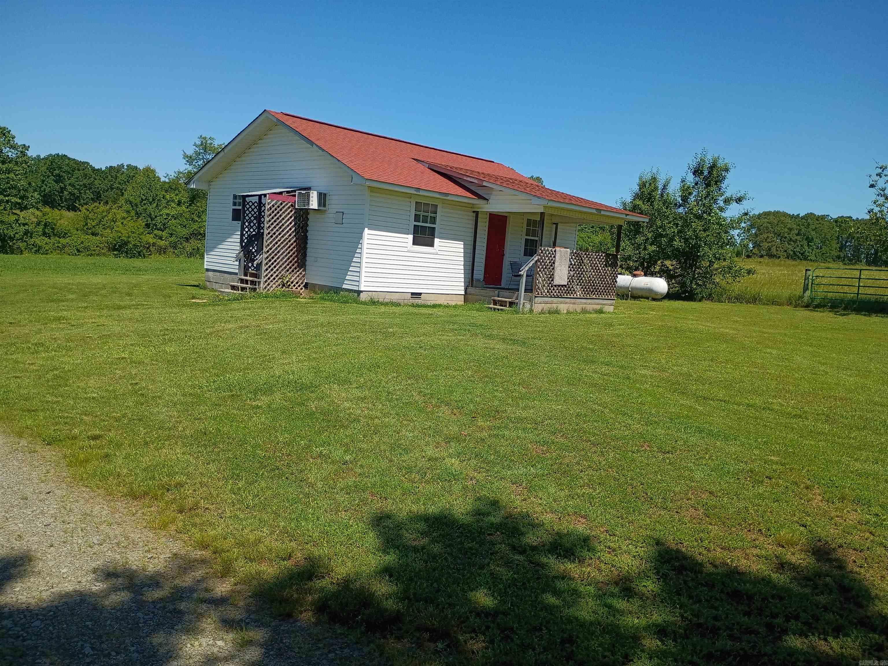 178 Reames Rd  Romance, AR