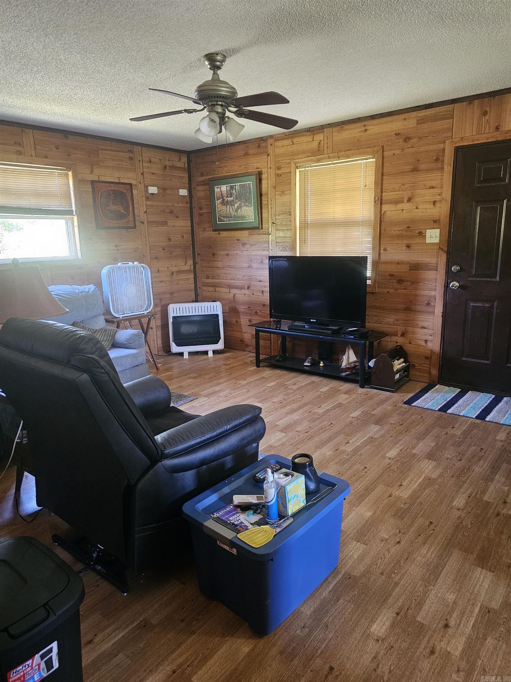 178 Reames Rd  Romance, AR