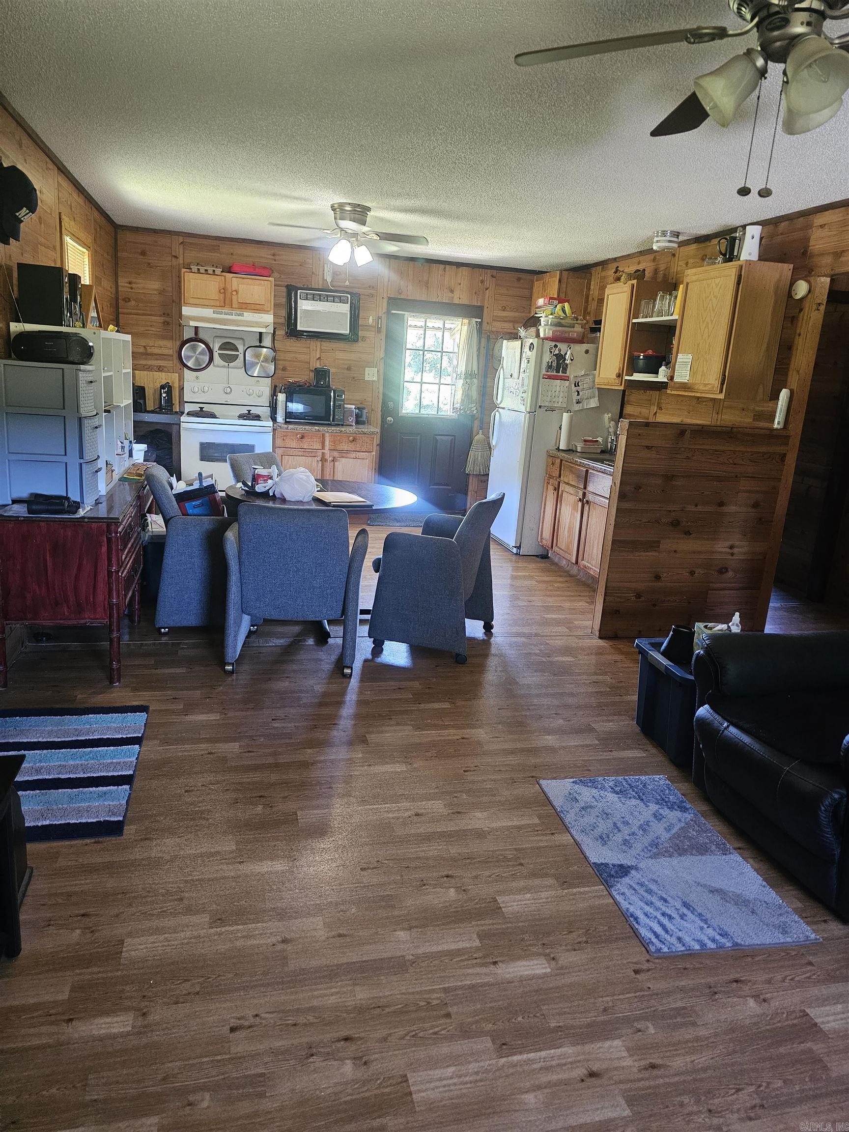 178 Reames Rd  Romance, AR