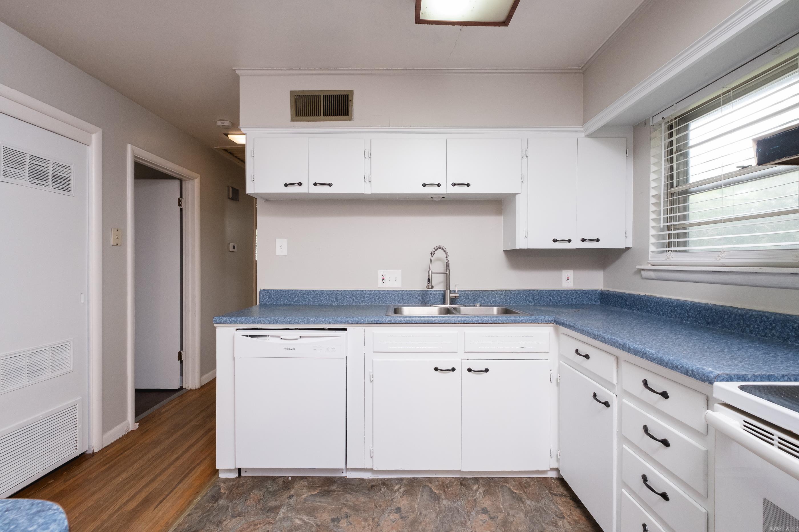 7001 Burton  Little Rock, AR