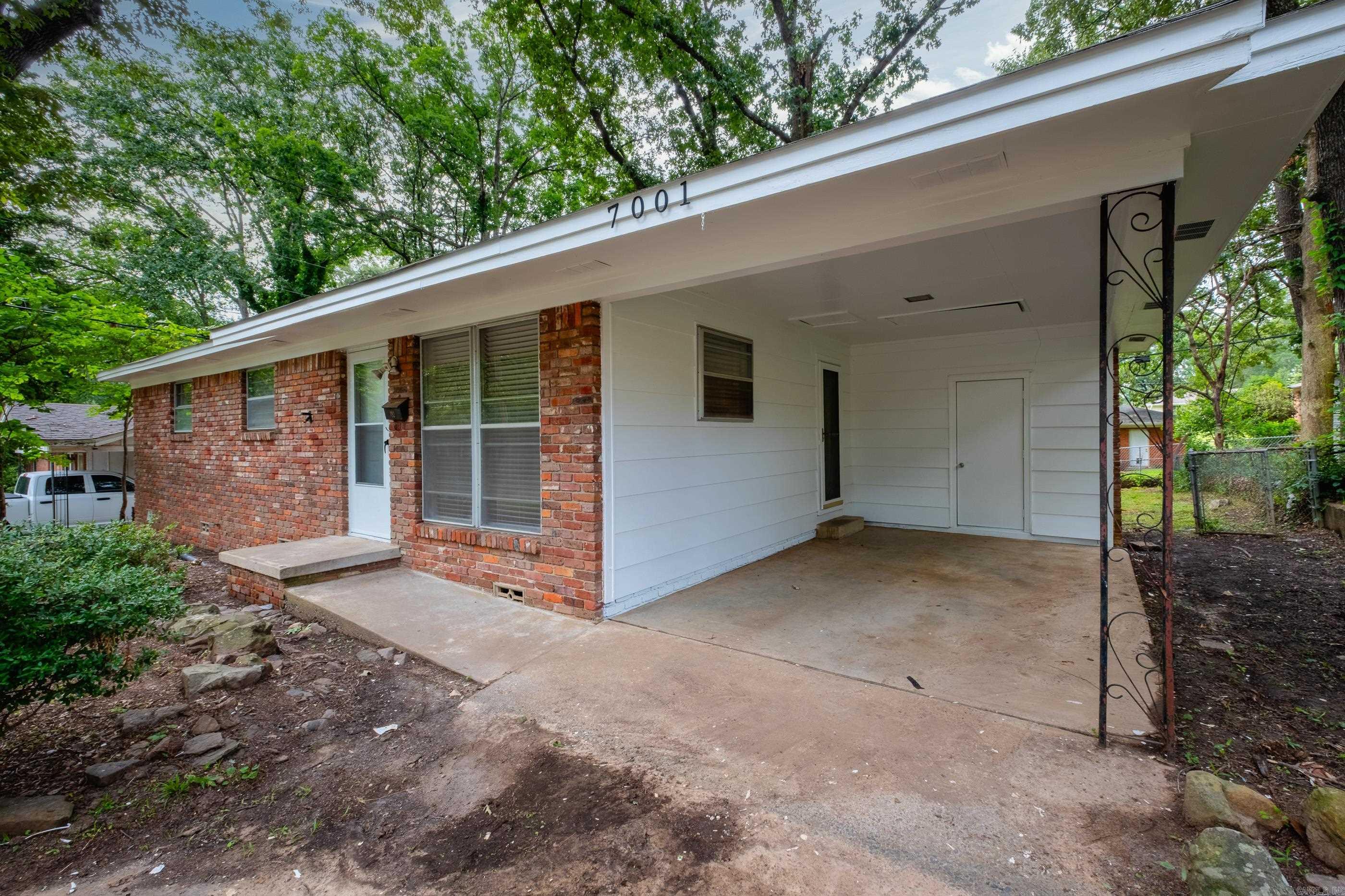 7001 Burton  Little Rock, AR