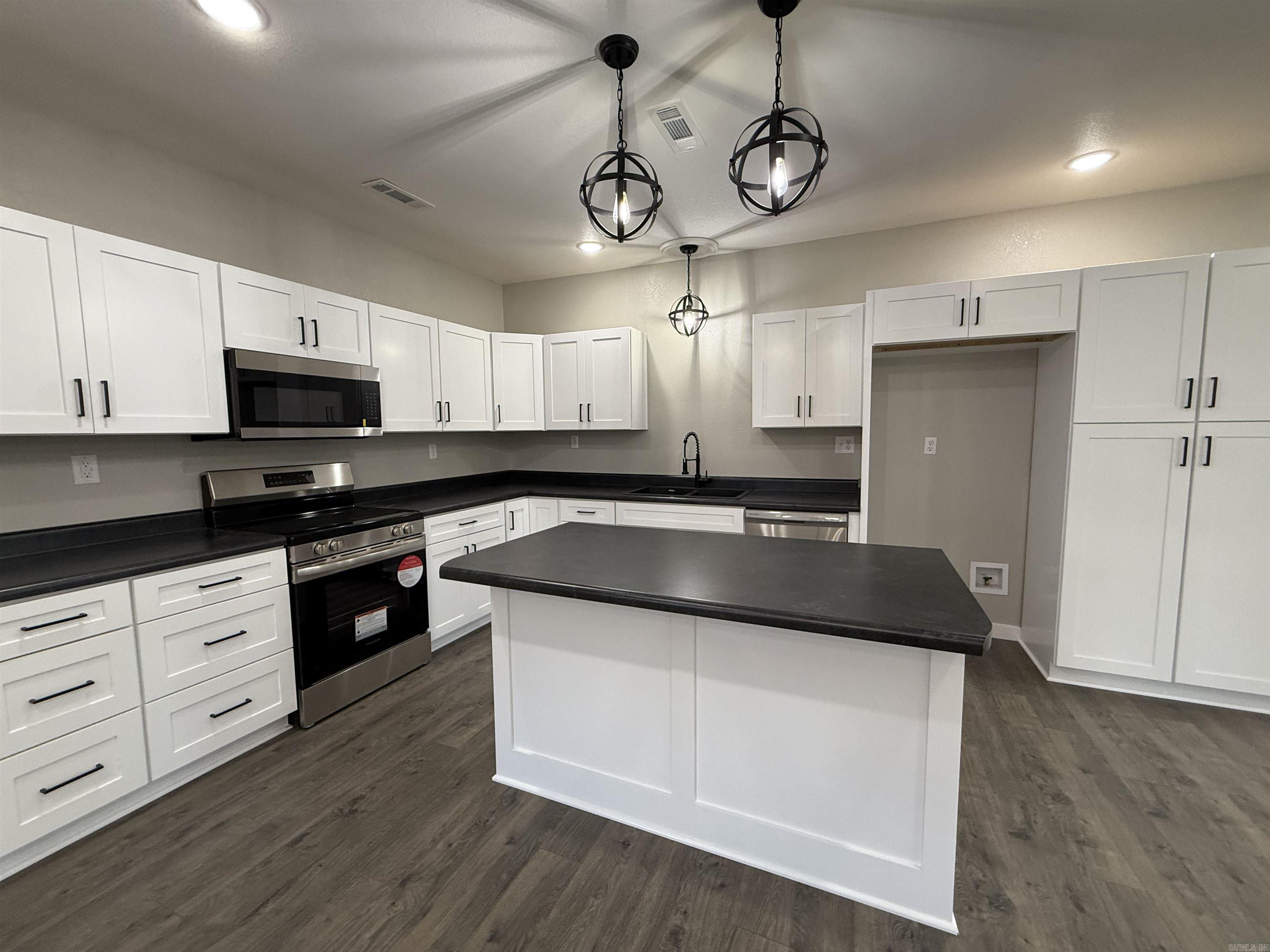 301 Gann  Monette, AR
