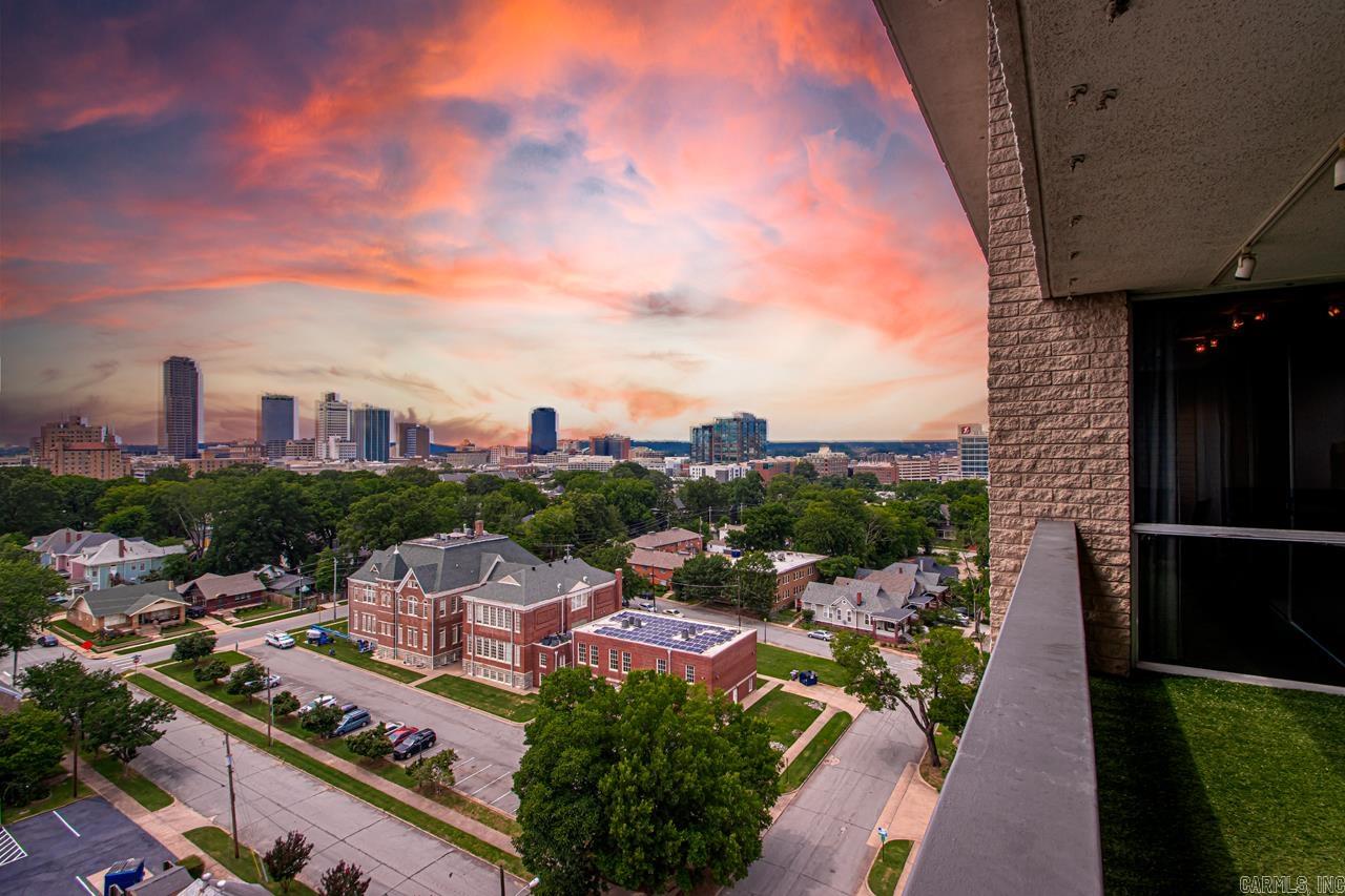 700 E 9th Apt 12J  Little Rock, AR