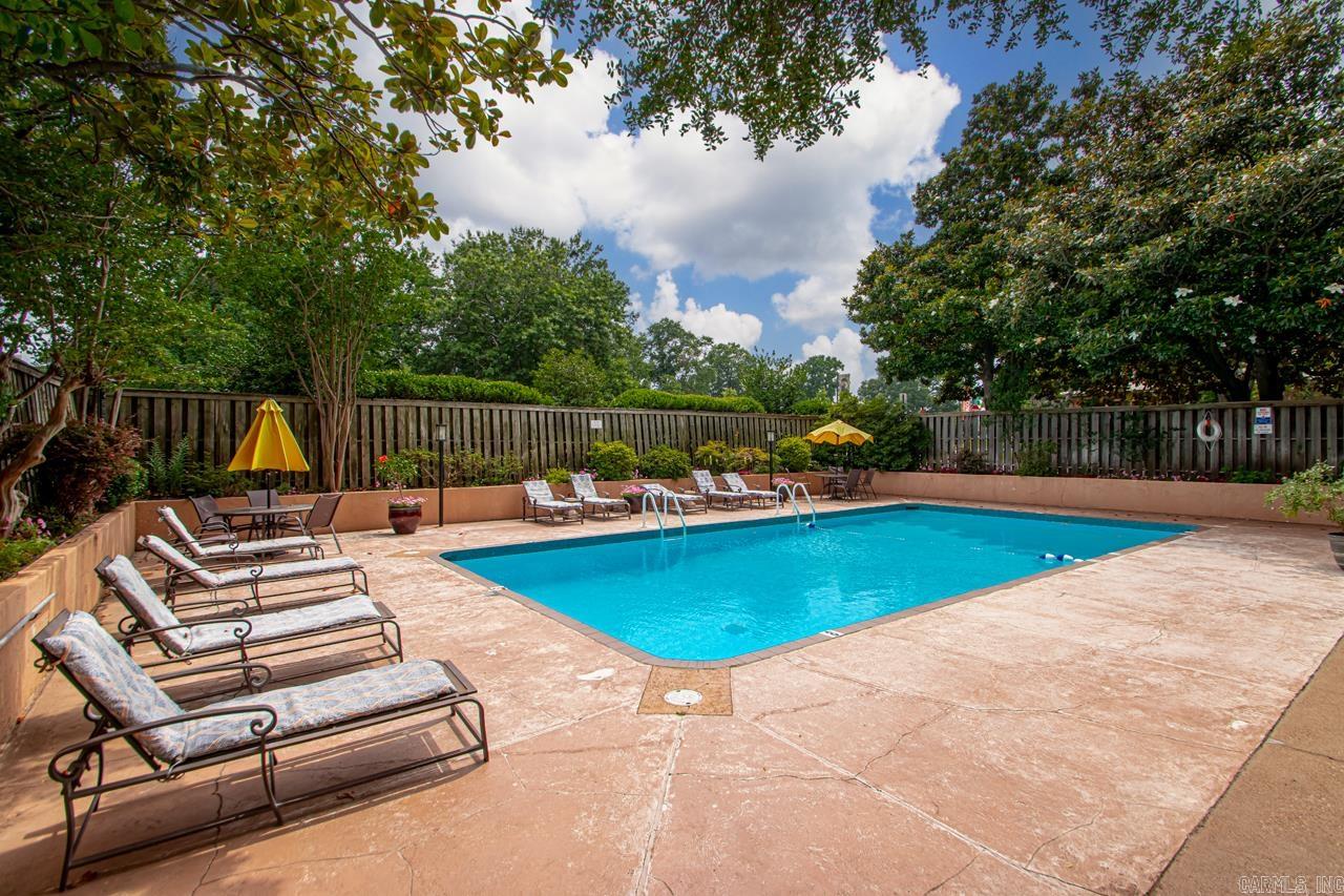 700 E 9th Apt 12J  Little Rock, AR