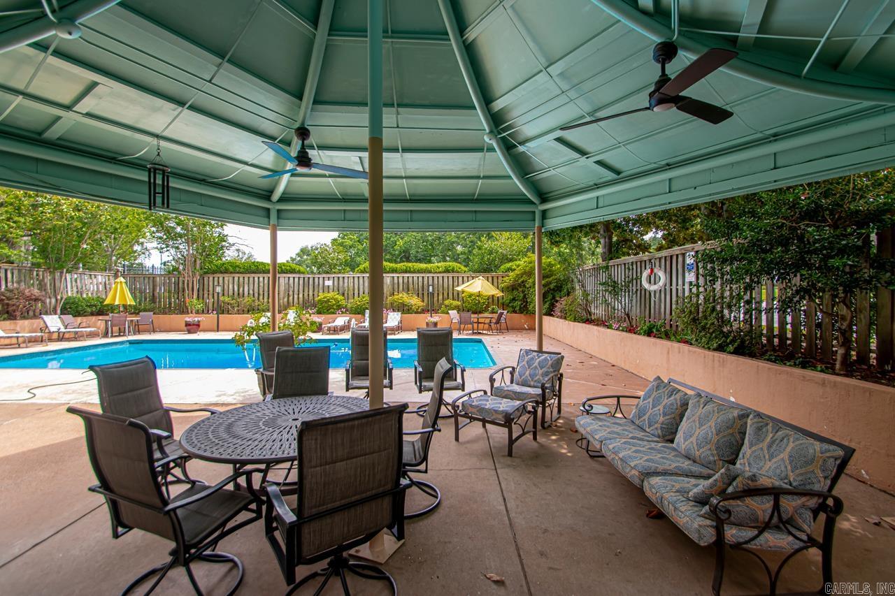 700 E 9th Apt 12J  Little Rock, AR
