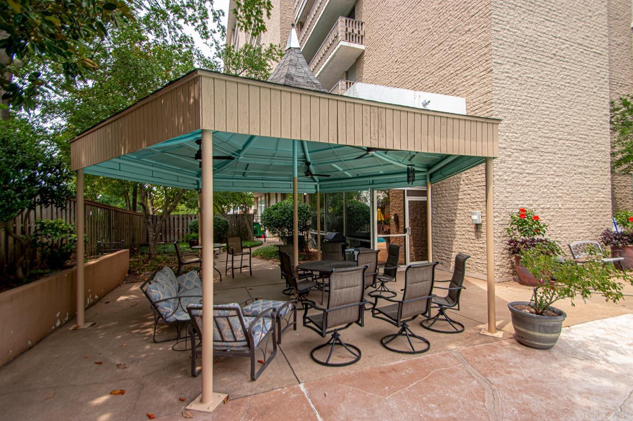 700 E 9th Apt 12J  Little Rock, AR