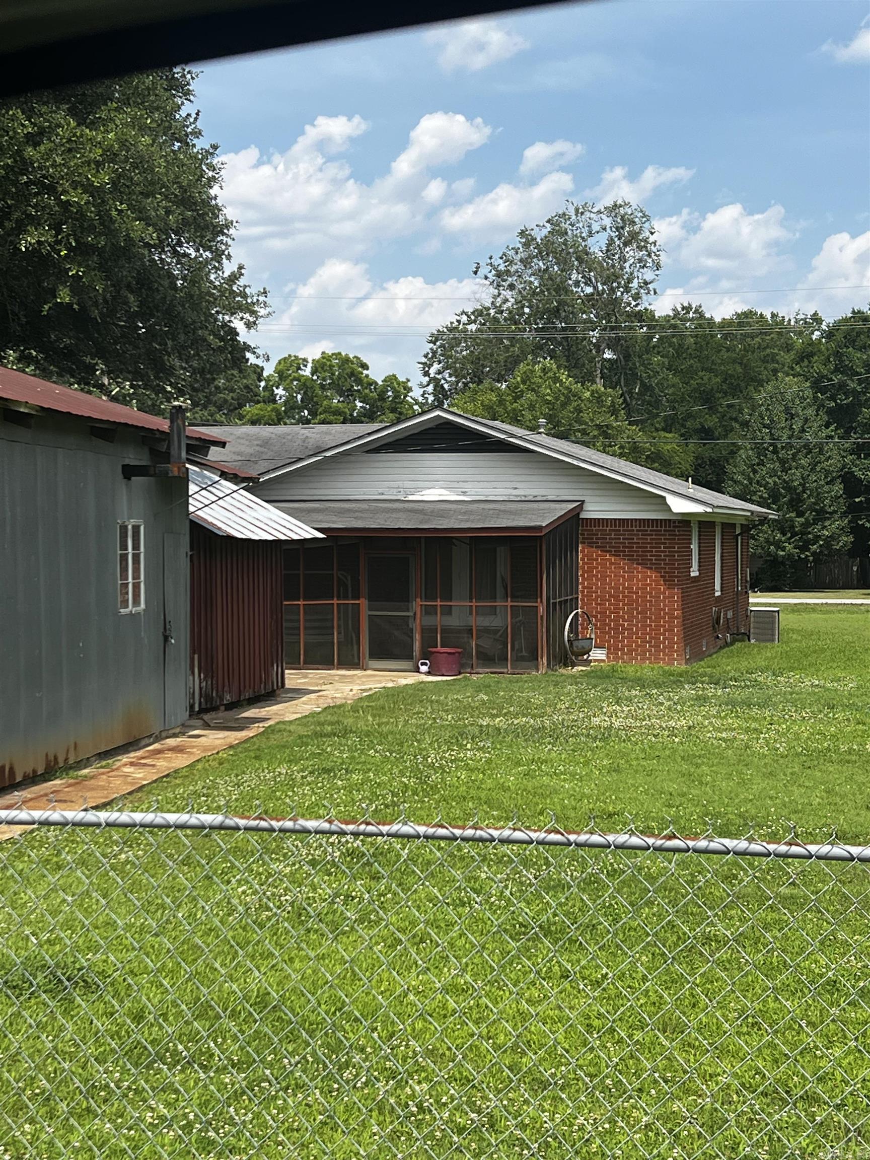 416 S Washington  Murfreesboro, AR