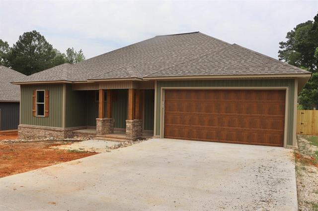 1005 N Red  Sheridan, AR