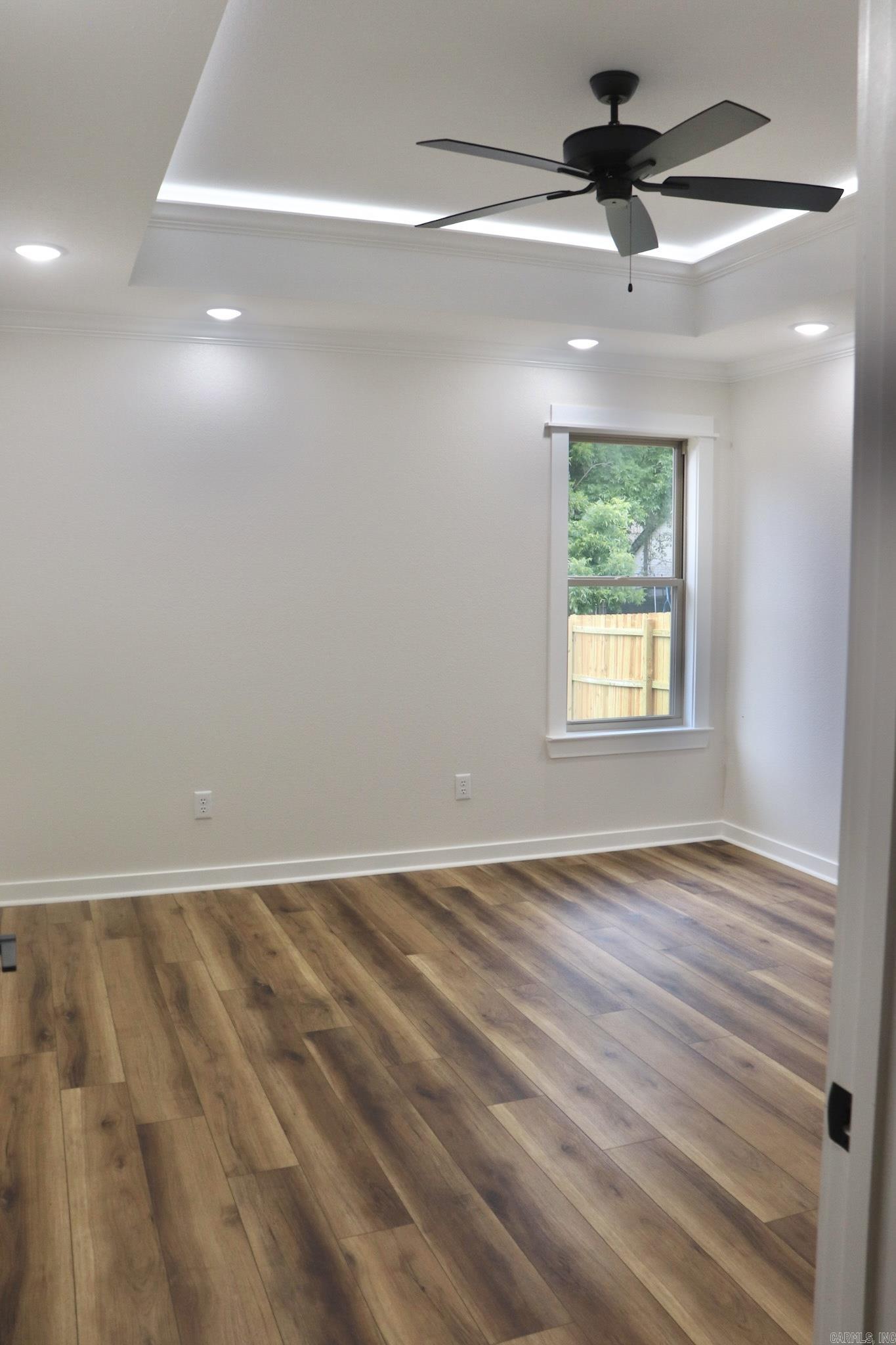 1005 N Red  Sheridan, AR
