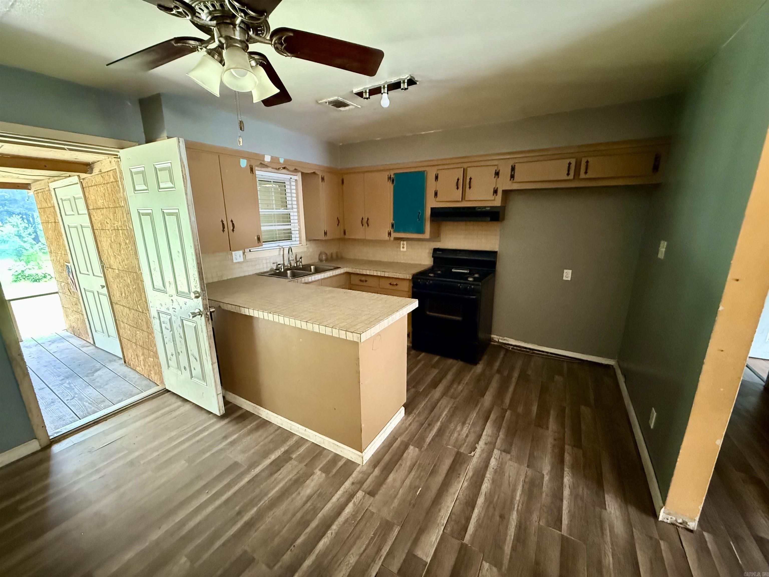3004 Mount Holly  El Dorado, AR