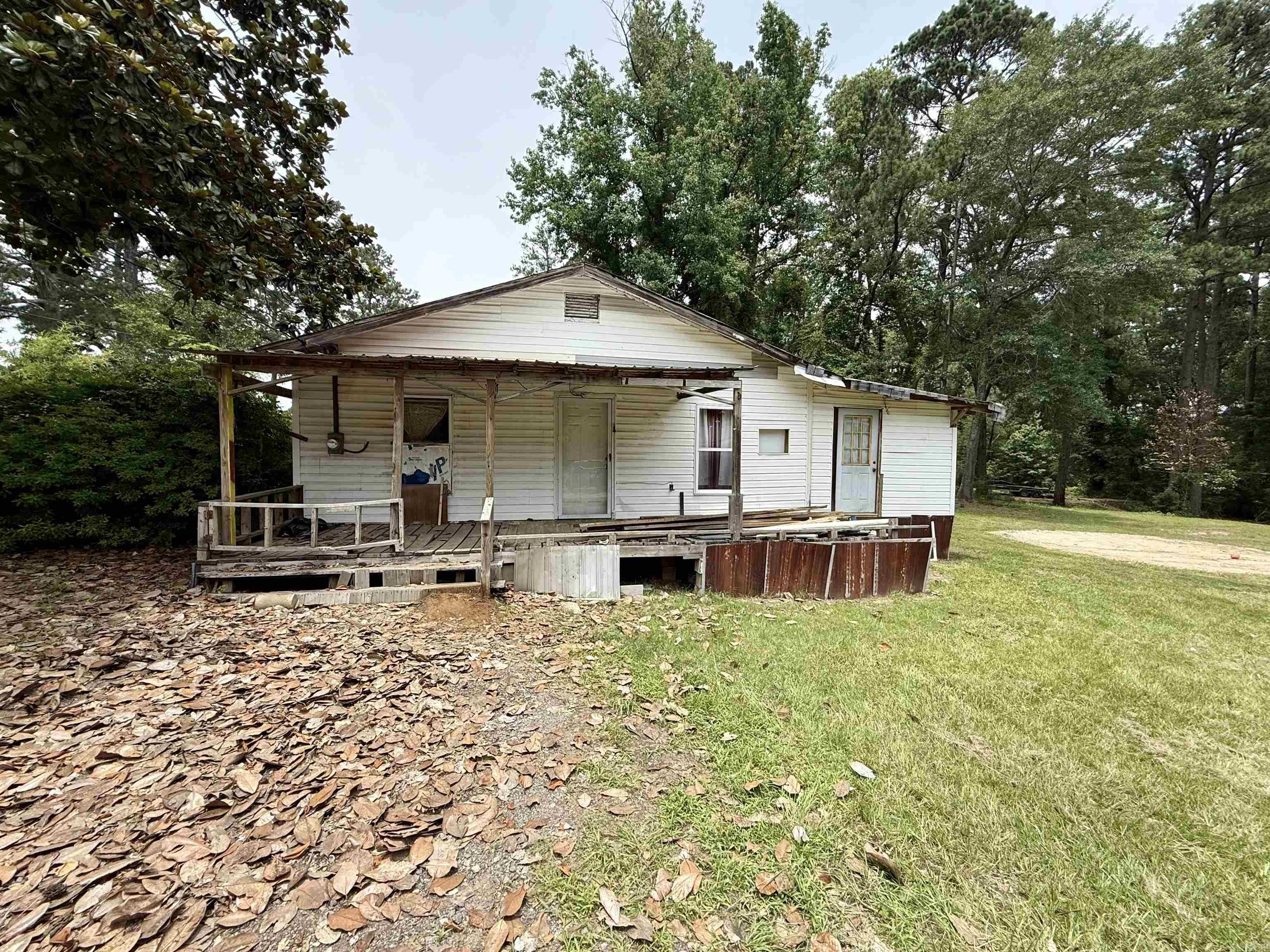 3004 Mount Holly  El Dorado, AR