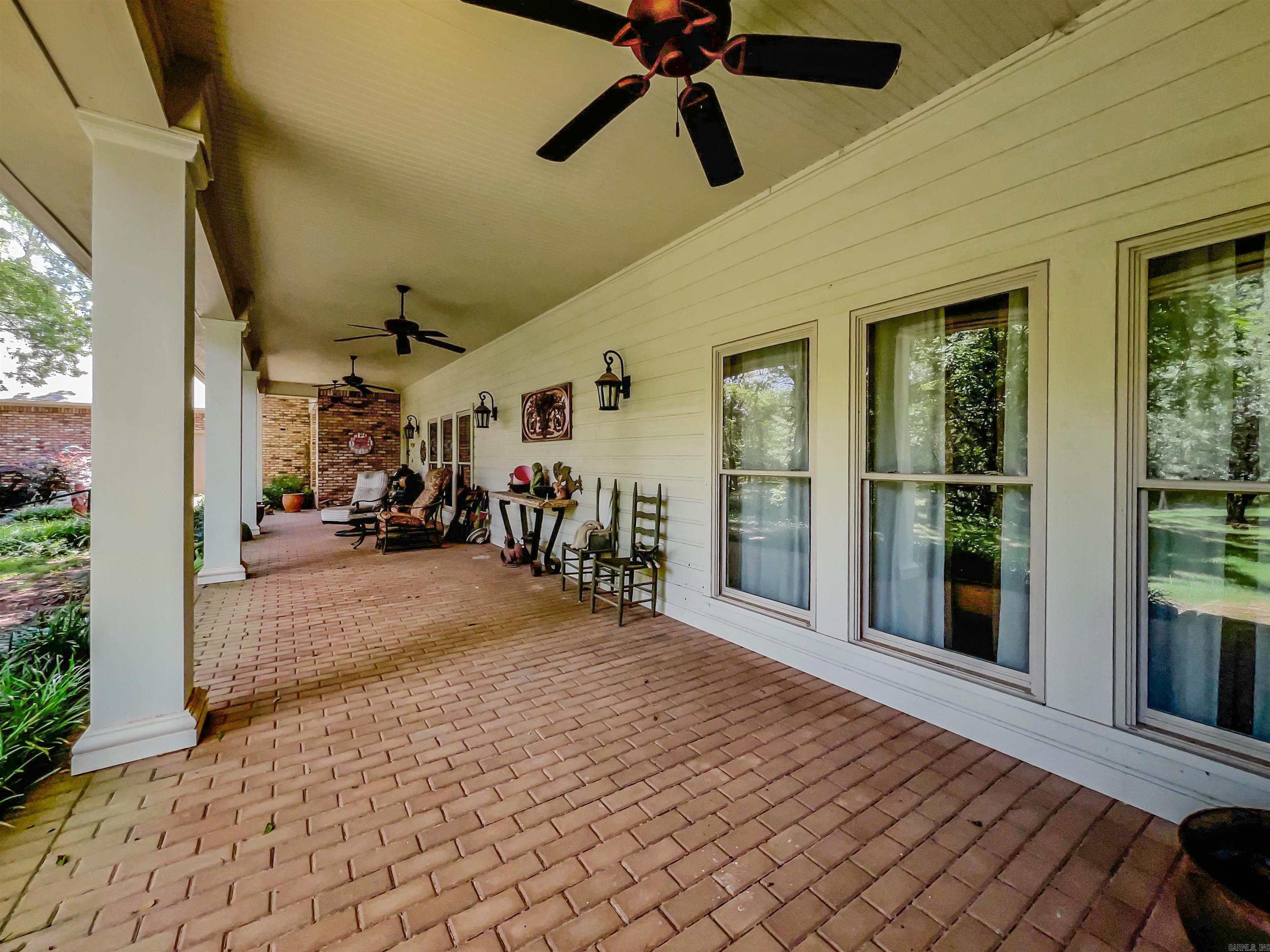 118 W Hoskins  New Boston, AR