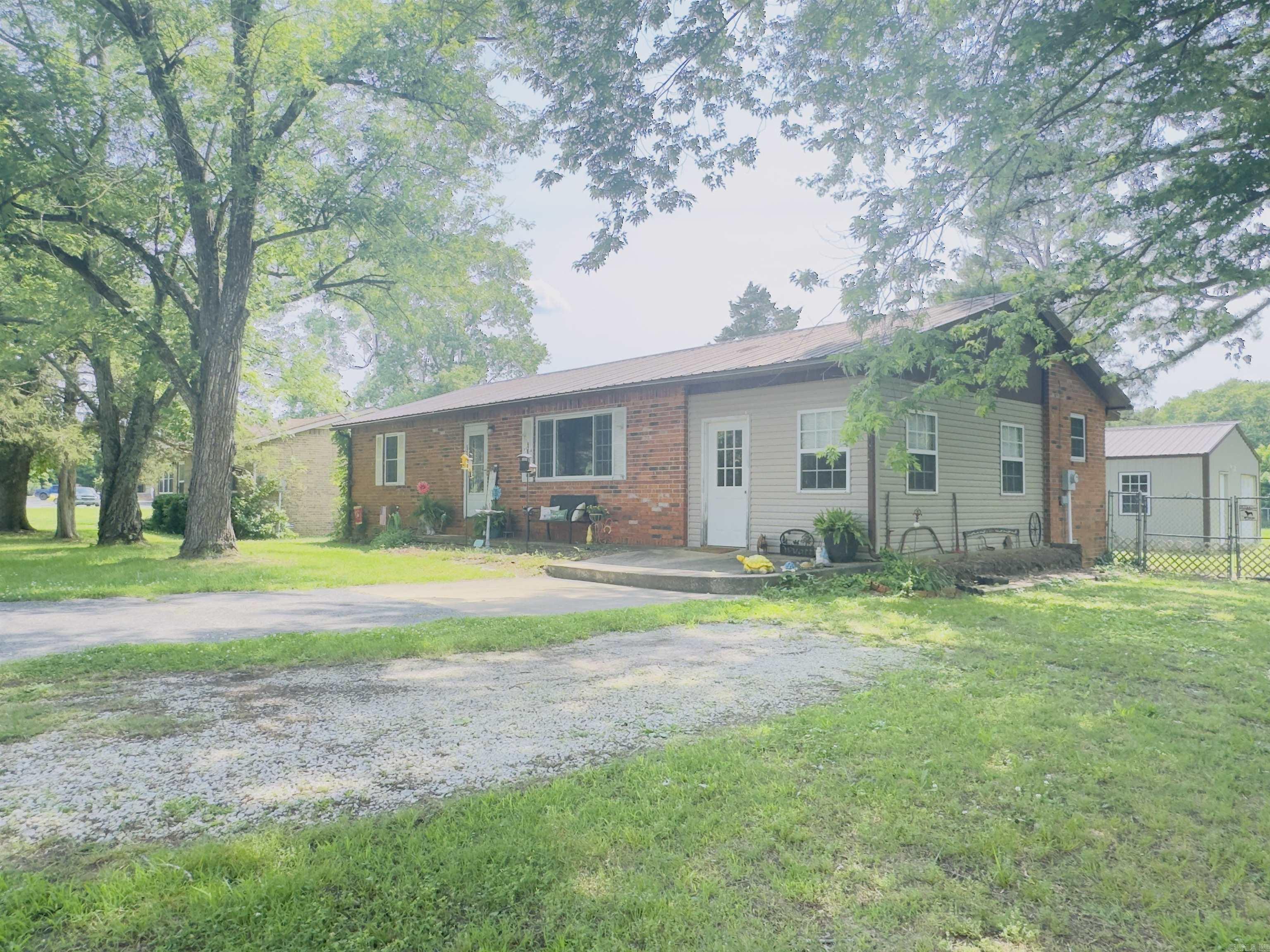 134 Tate Springs  Melbourne, AR