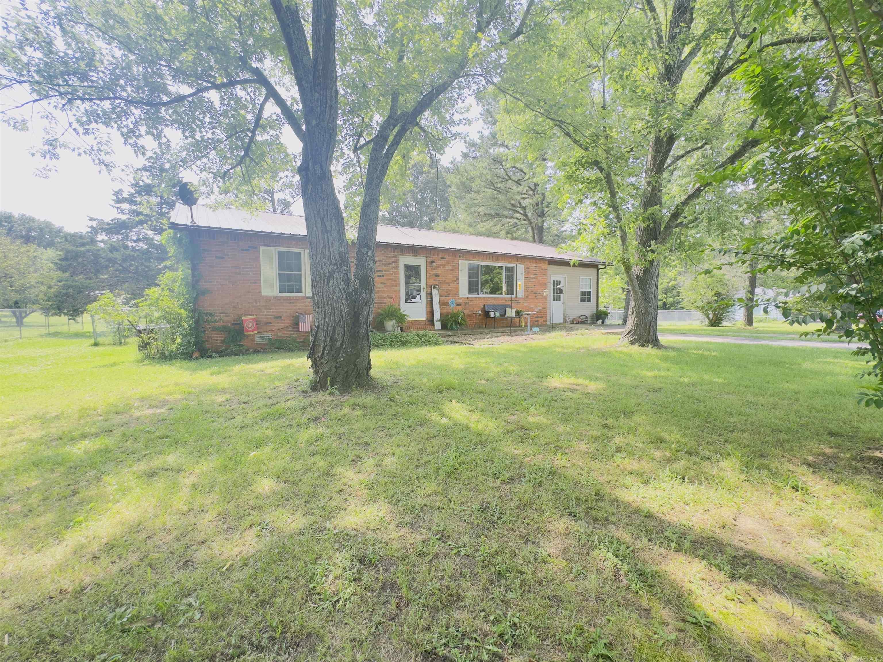 134 Tate Springs  Melbourne, AR