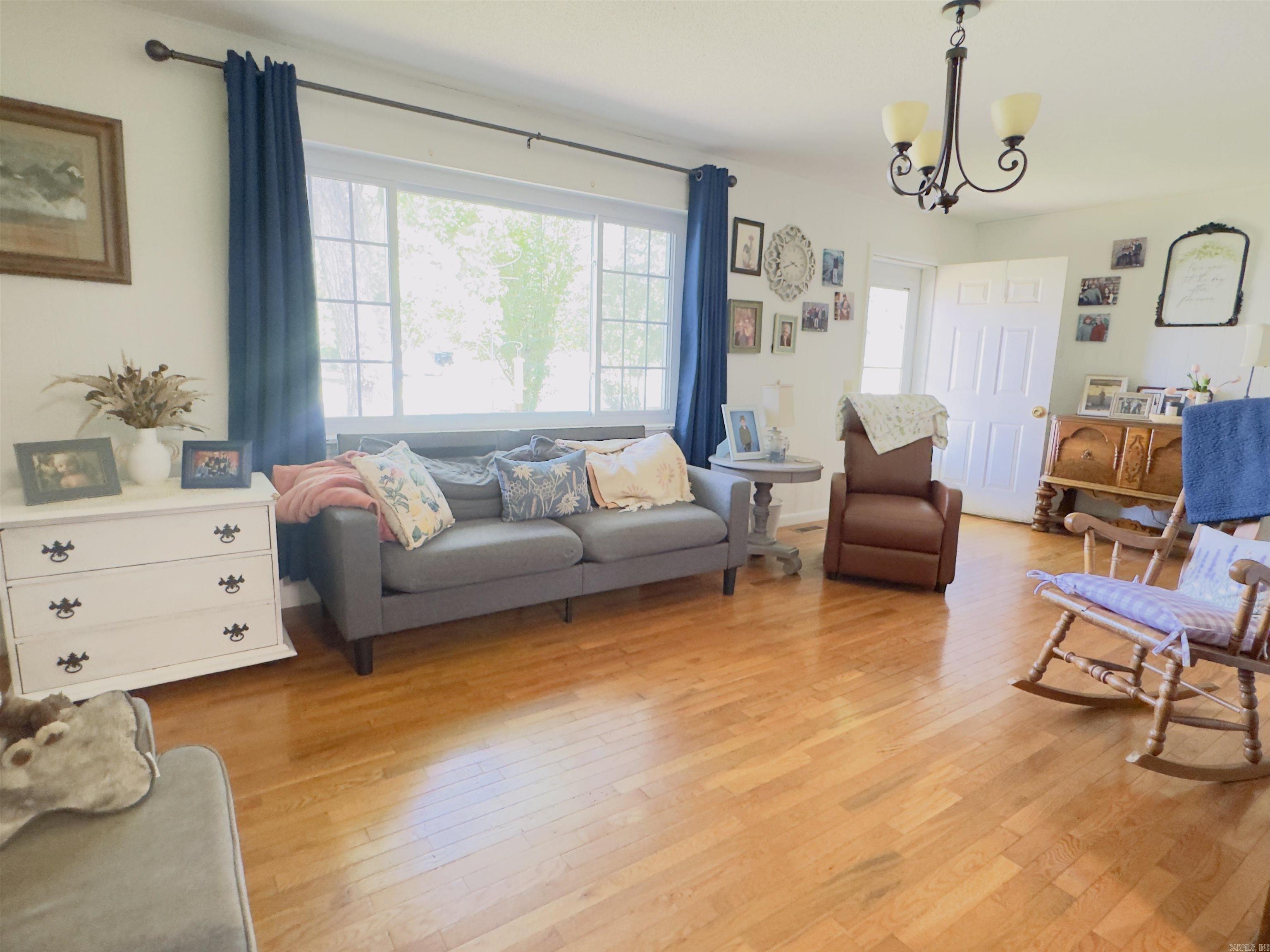 134 Tate Springs  Melbourne, AR
