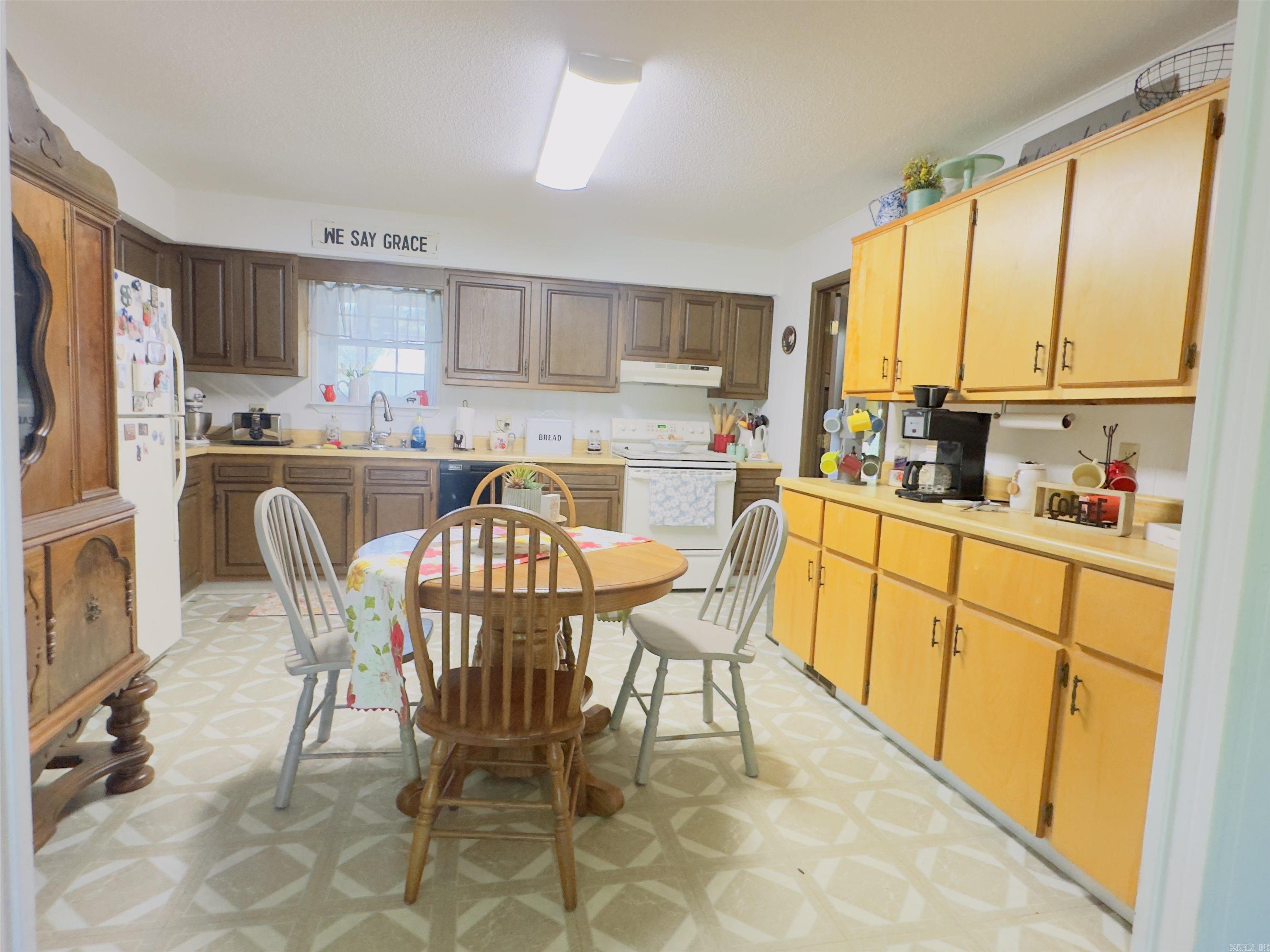 134 Tate Springs  Melbourne, AR