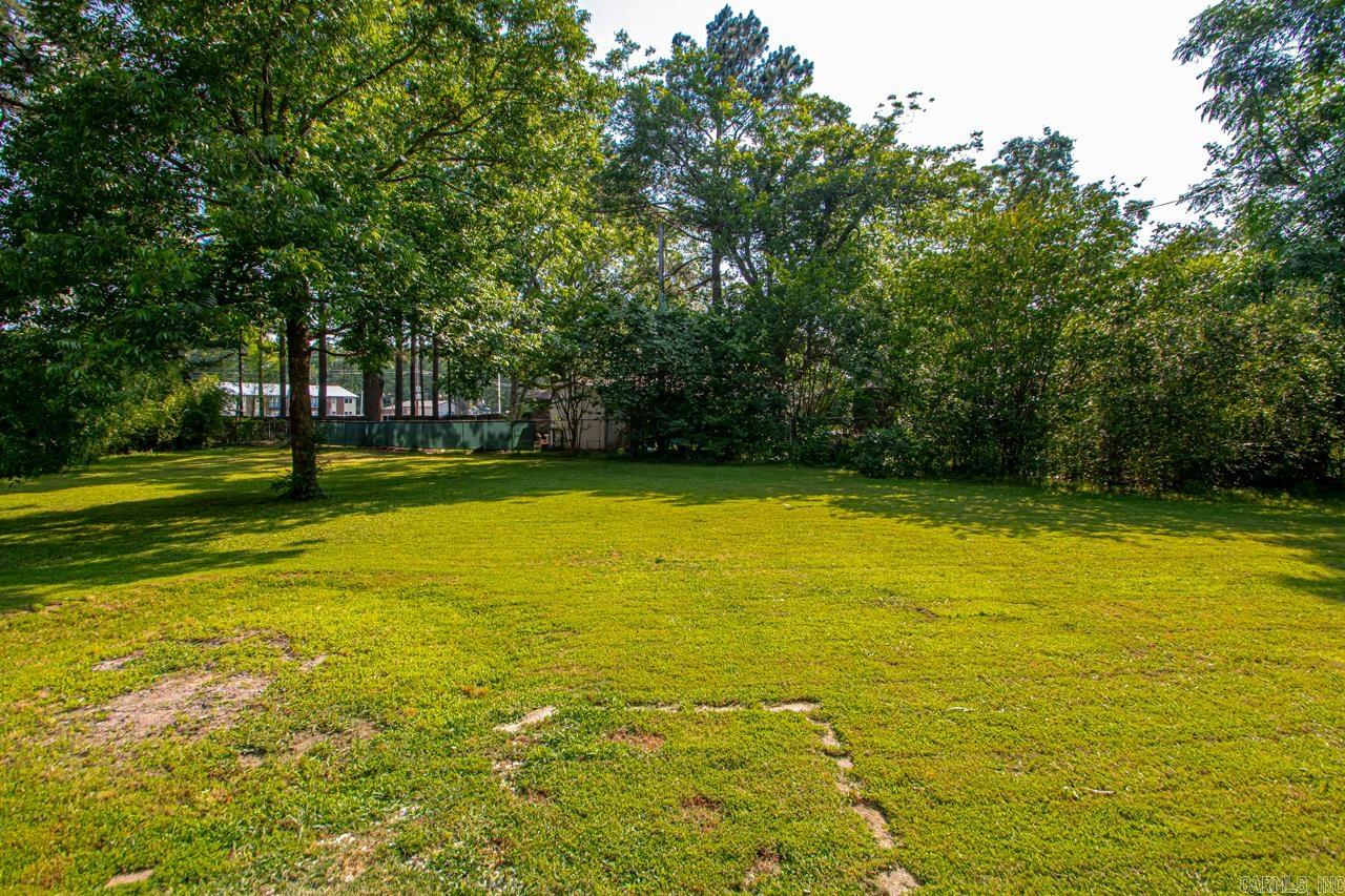 1920 W Arch  Searcy, AR