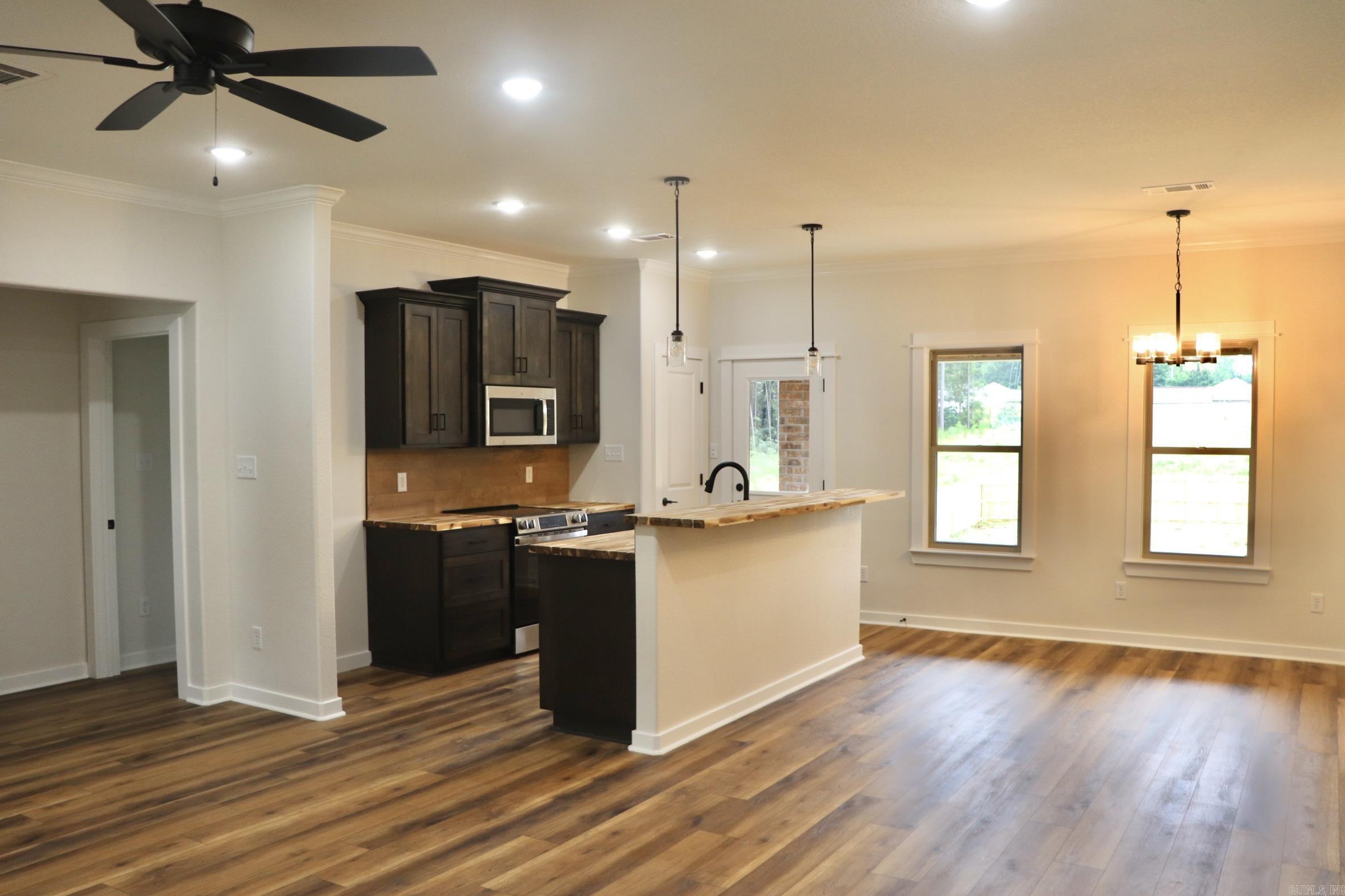 1001 N Red  Sheridan, AR